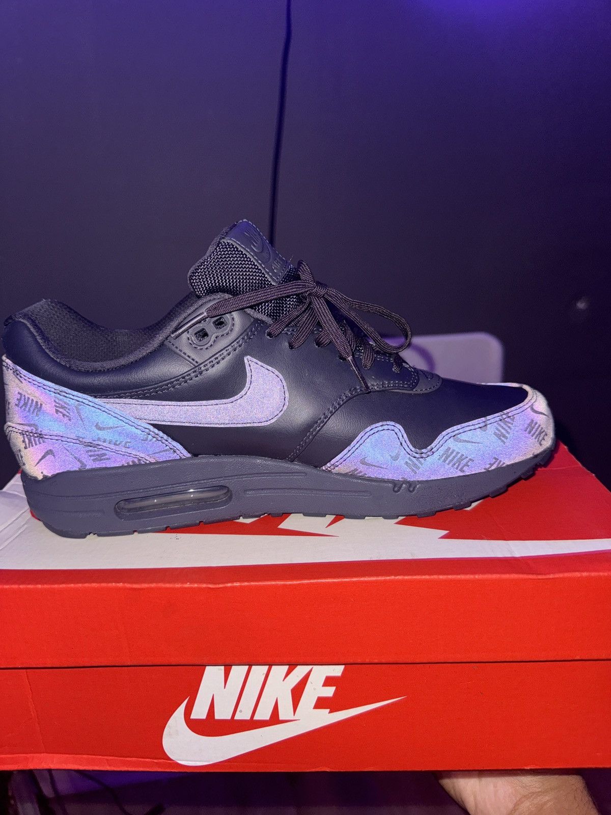 Nike Air Max 1 LX Size US 10 / IT 40 - 2 Thumbnail