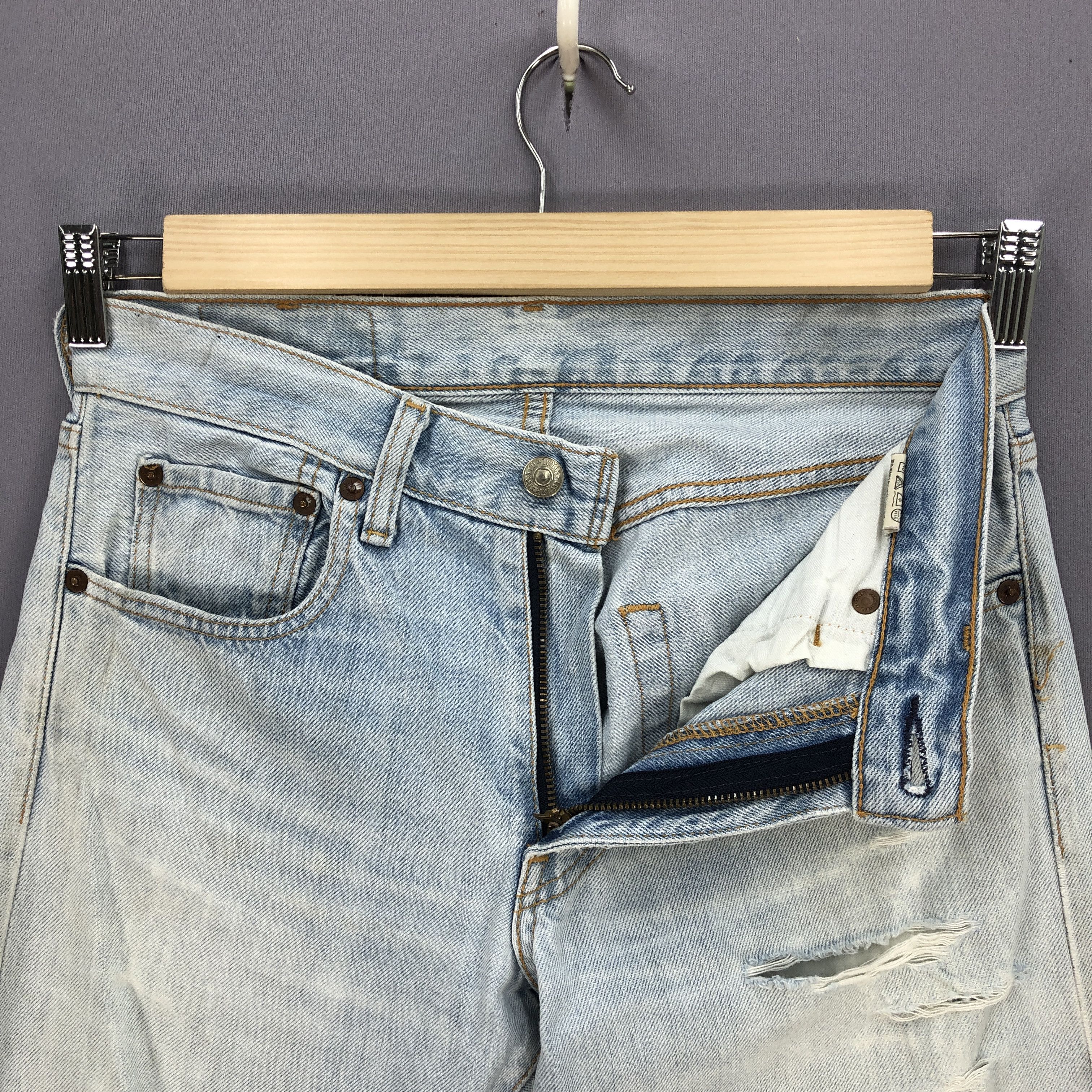 Levi's × Vintage Vintage Y2K Sunfaded Levis Distressed Jeans Levi's 505 Denim Size US 30 / EU 46 - 6 Thumbnail