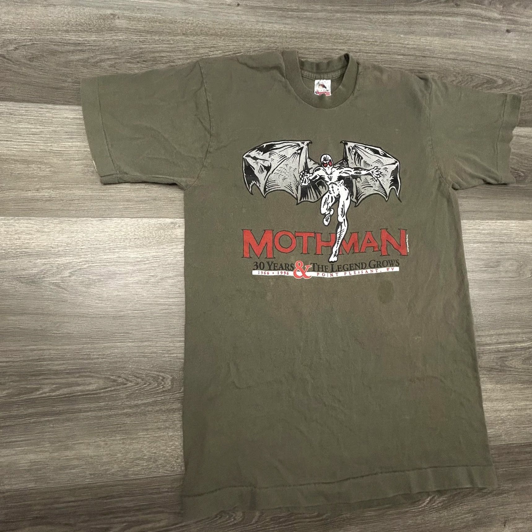 Fruit Of The Loom VINTAGE Mothman Shirt Mens Large 30 Years & The Legend Grows 1966–1996 Point Pleasant WV 90s USA Shirt Size US L / EU 52-54 / 3 - 3 Thumbnail