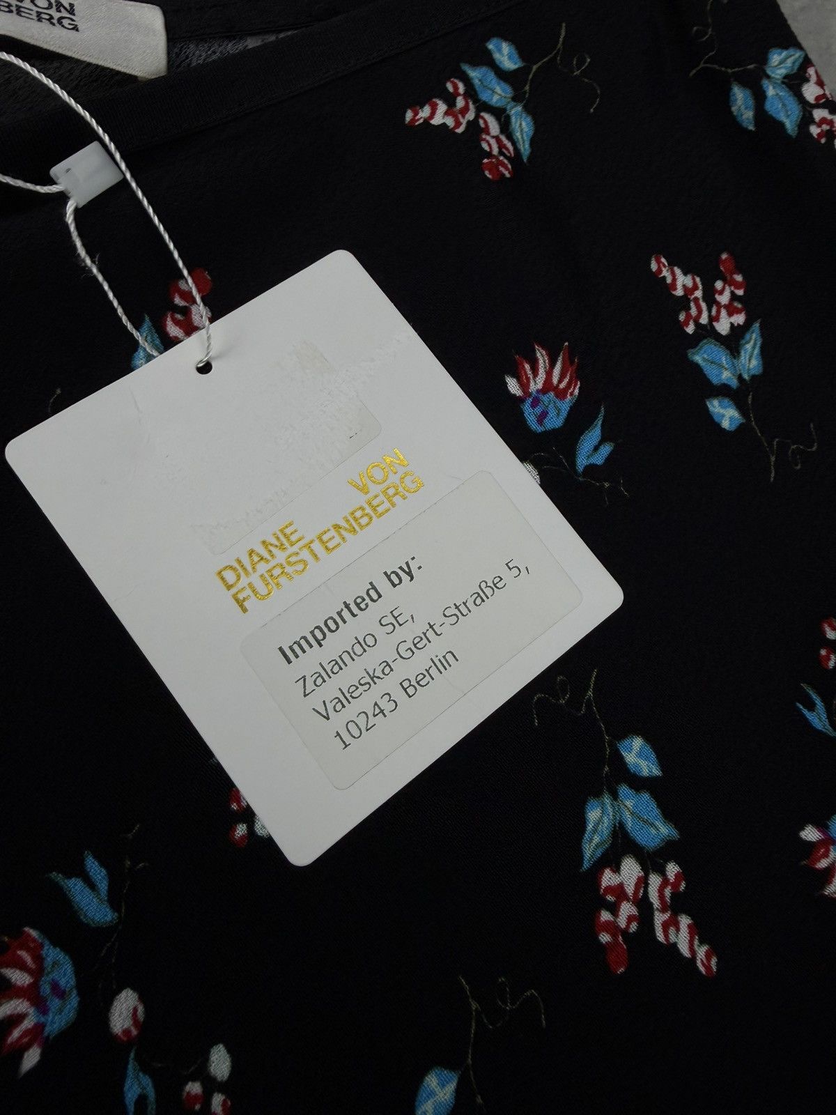 Diane von Furstenberg Diane Von Furstenberg Floral Skirt Black Size S Size 27" / US 4 / IT 40 - 6 Thumbnail