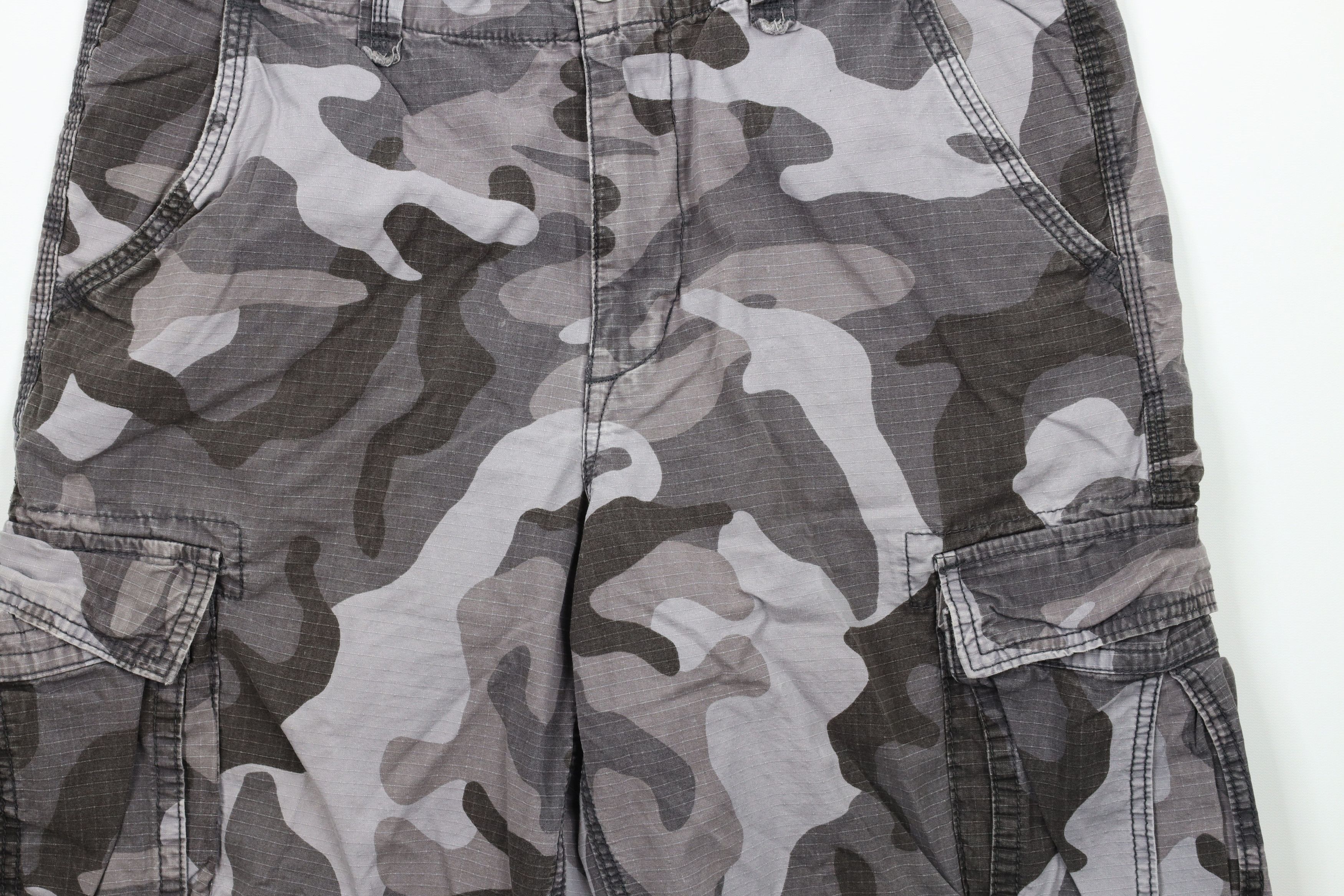 American Eagle Outfitters × Vintage Vintage American Eagle Outfitters Camouflage Cargo Shorts Size US 34 / EU 50 - 3 Thumbnail