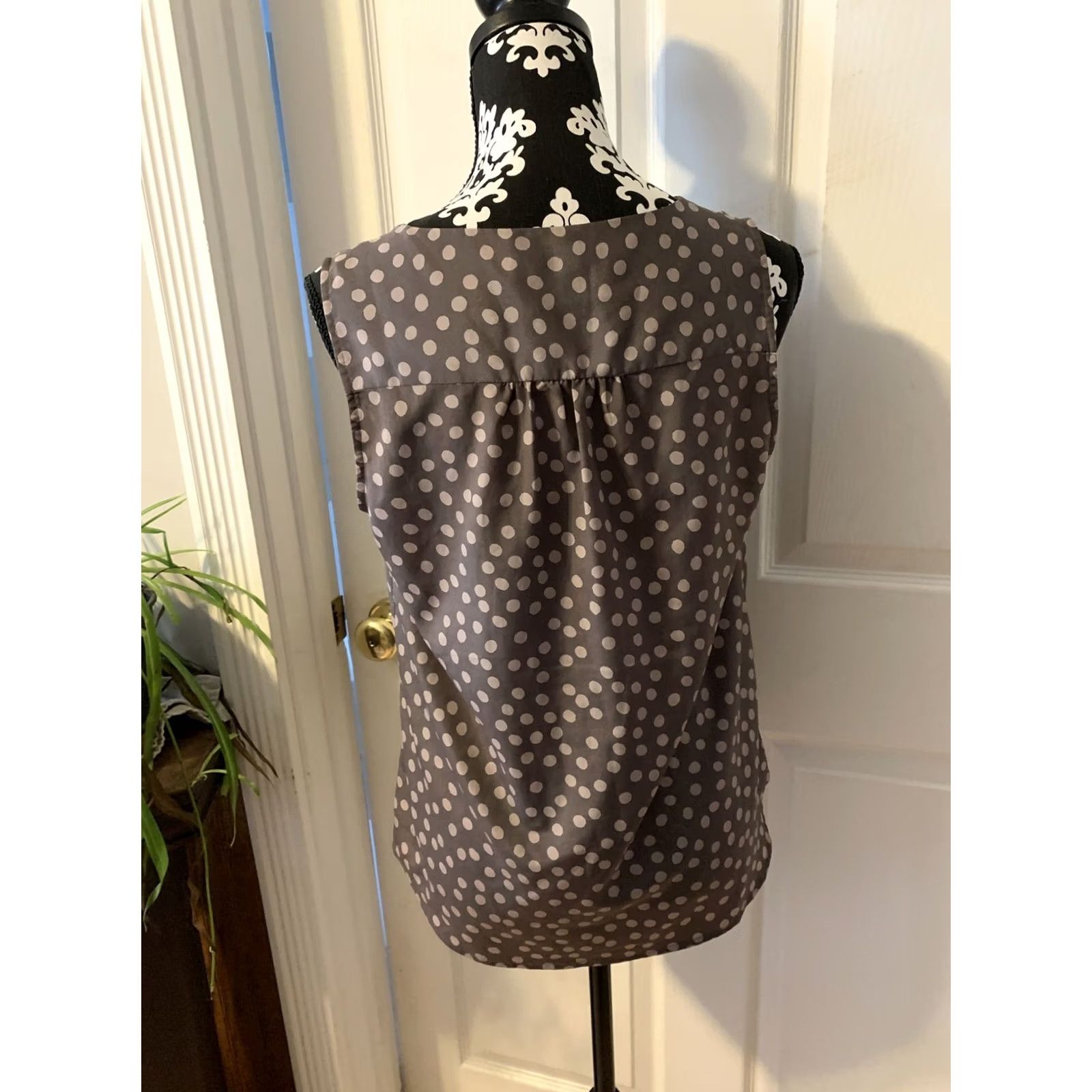 Loft Loft Polka Dot Tank Blouse Top Work/Office Wear Womens SZ M Blouse Sleeveless Chiffon Polyester Brown Satin? Size M / US 6-8 / IT 42-44 - 6 Thumbnail