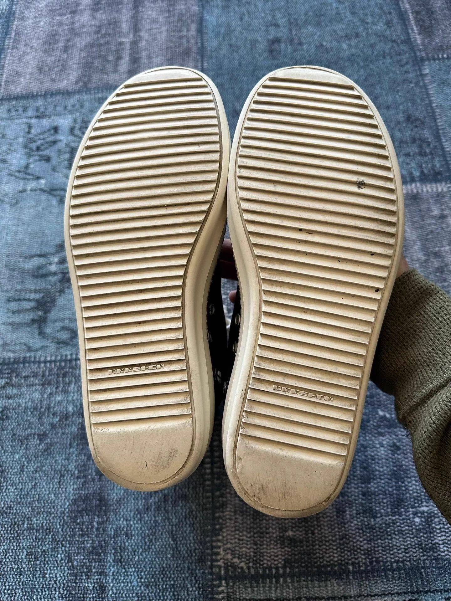 Rick Owens Rick Owens Pentagram Mismatched Converse 42 (1/1 logo) Mint Size US 9 / EU 42 - 7 Thumbnail