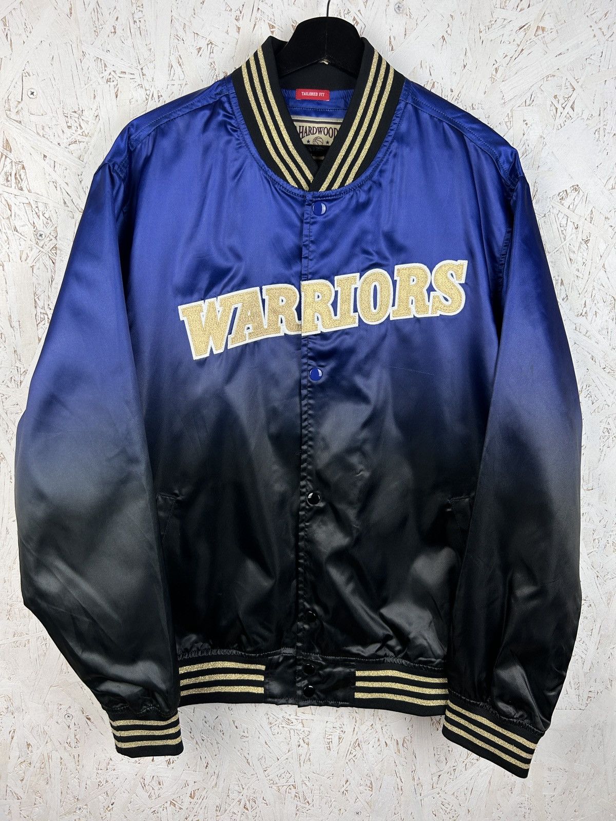 Mitchell & Ness Mitchell & Ness CNY 2018 Warriors NBA Hardwood Satin Jacket Size US XL / EU 56 / 4 - 1 Thumbnail