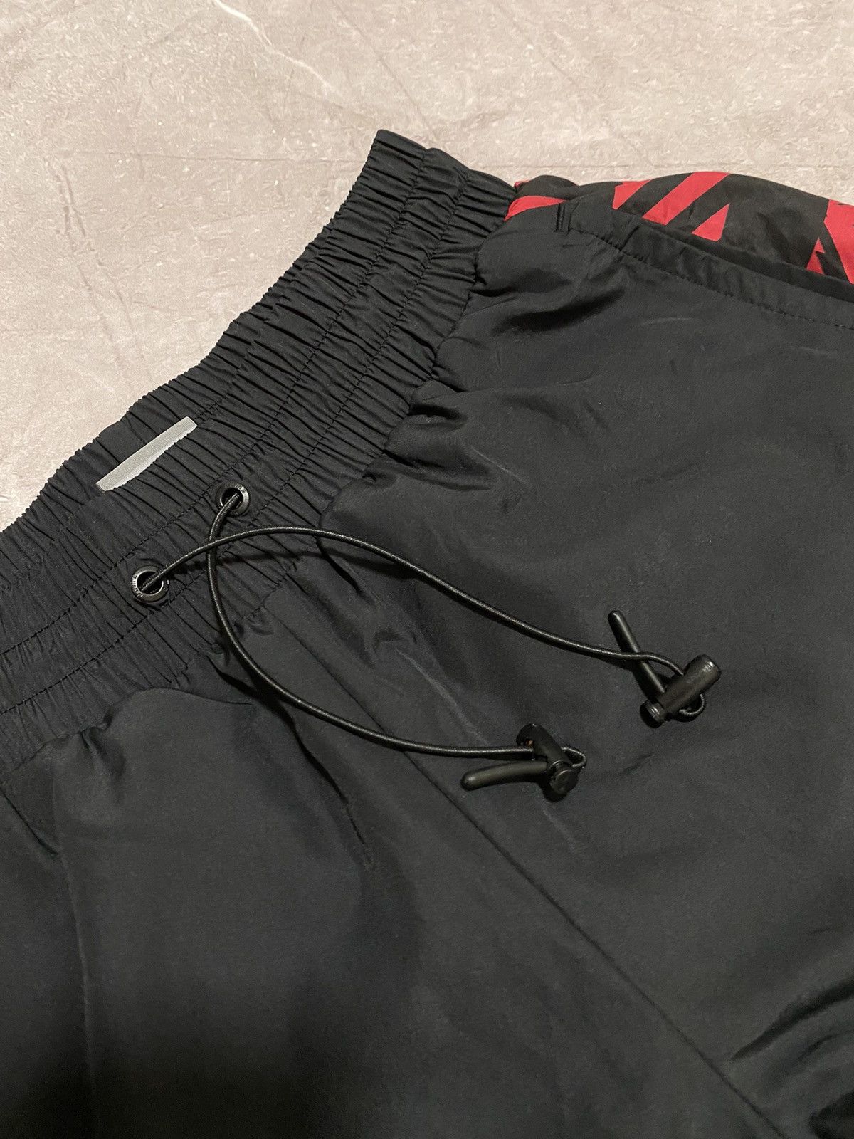 Puma Puma King AC Milan Soccer Football SweatPants Tracksuits Y2K Size US 30 / EU 46 - 8 Thumbnail