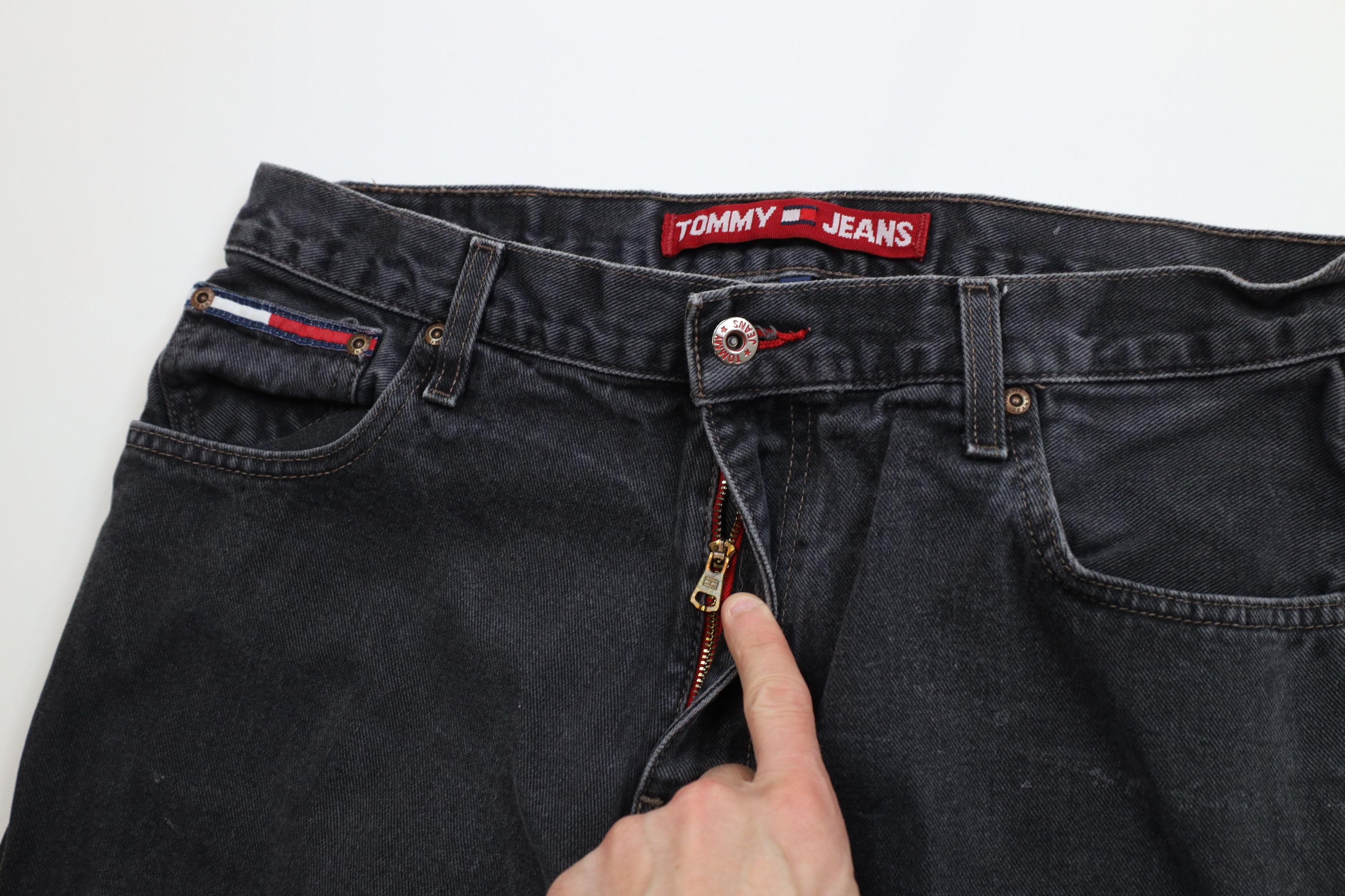 Tommy Hilfiger Vintage 90s Tommy Hilfiger Spell Out Wide Leg Denim Jeans Size US 33 - 10 Thumbnail