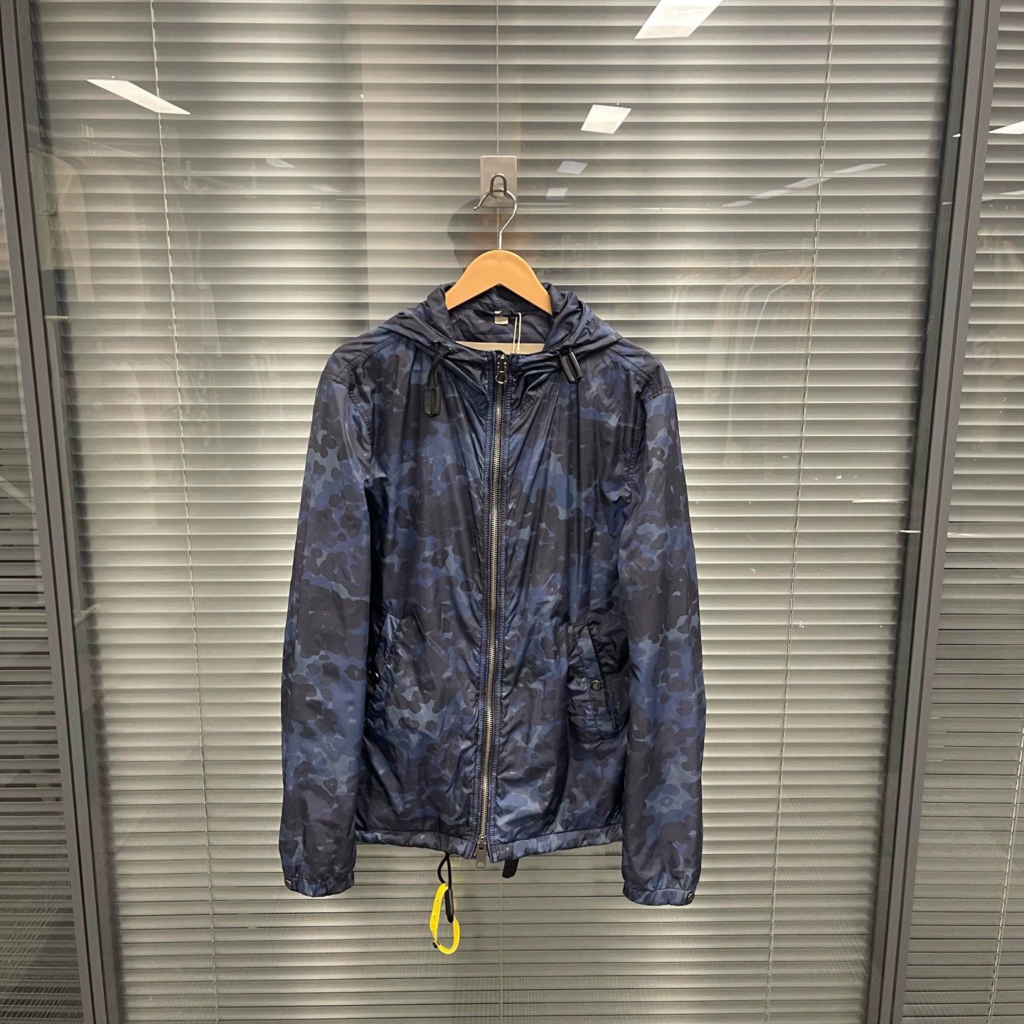 Burberry camo zip jacket L
