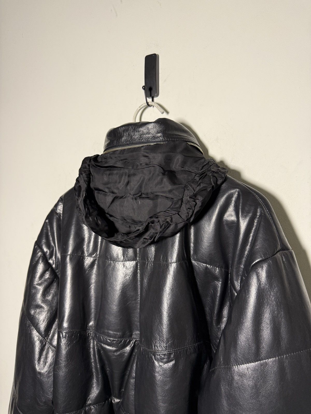 Giorgio Armani Vintage Armani black leather puffer jacket Size US M / EU 48-50 / 2 - 8 Thumbnail