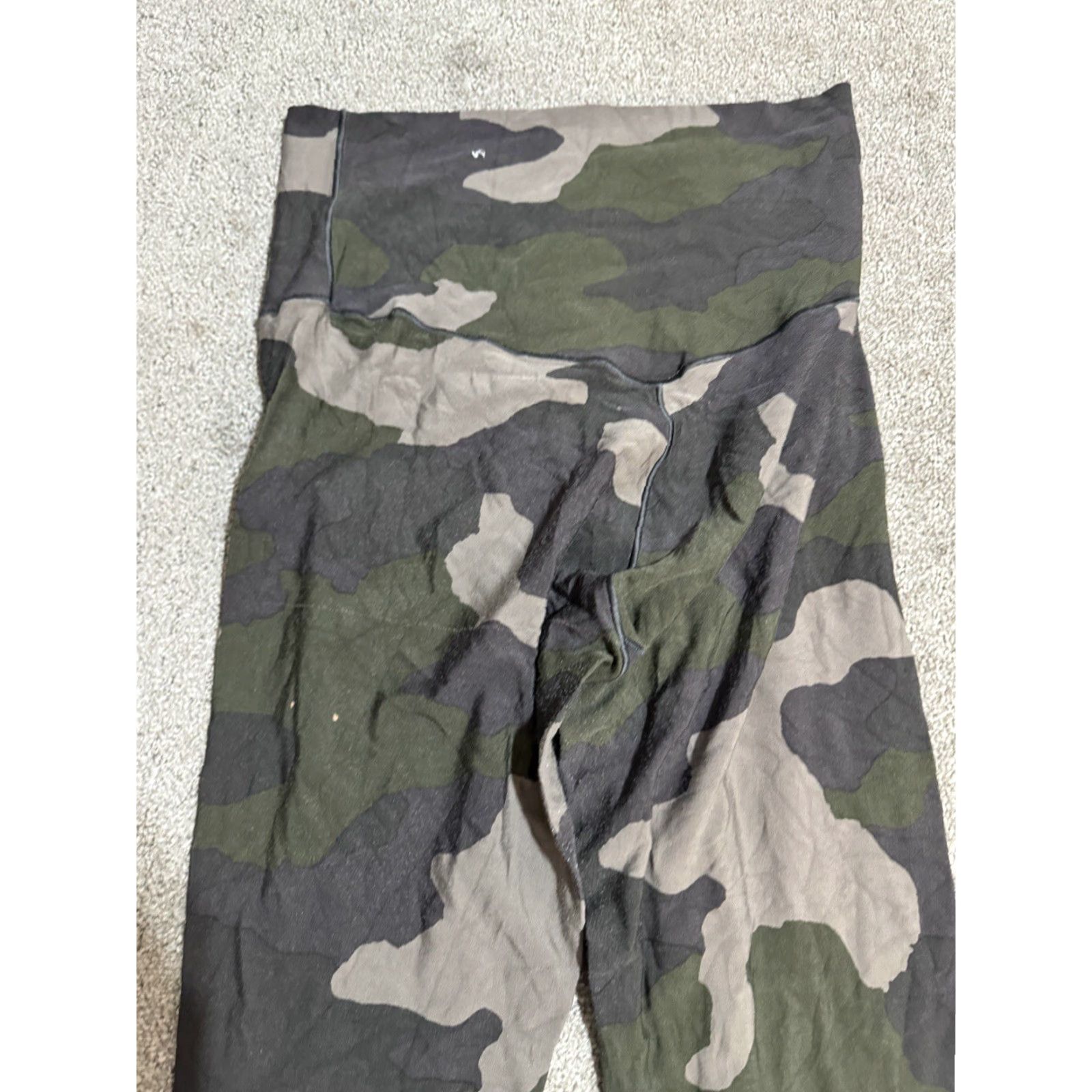 Vintage Aerie Women Activewear Pants M Green Camouflage High Rise Compression Leggings with Pockets Size 32" / US 10 / IT 46 - 4 Thumbnail