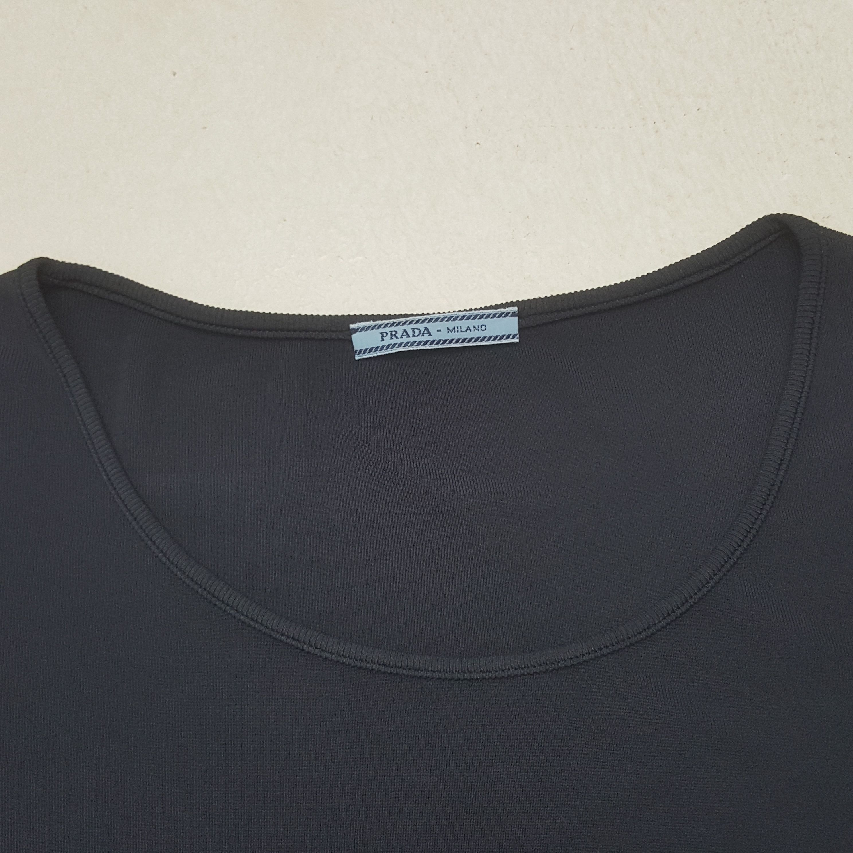 Prada Vintage Prada Plain Women Tshirt Size S / US 4 / IT 40 - 3 Thumbnail