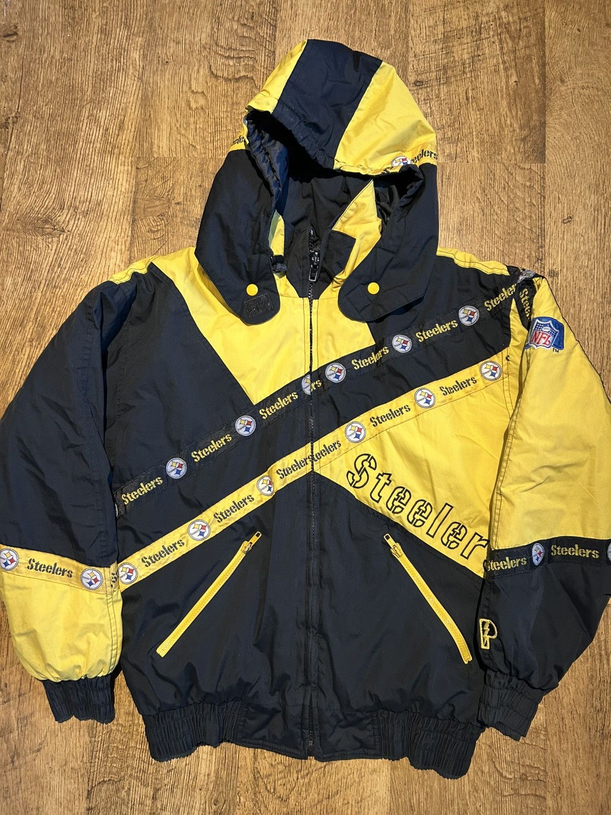 Pro Player Vintage Pittsburgh Steelers Pro Player Jacket 90s NFL Size S Size US S / EU 44-46 / 1 - 3 Thumbnail