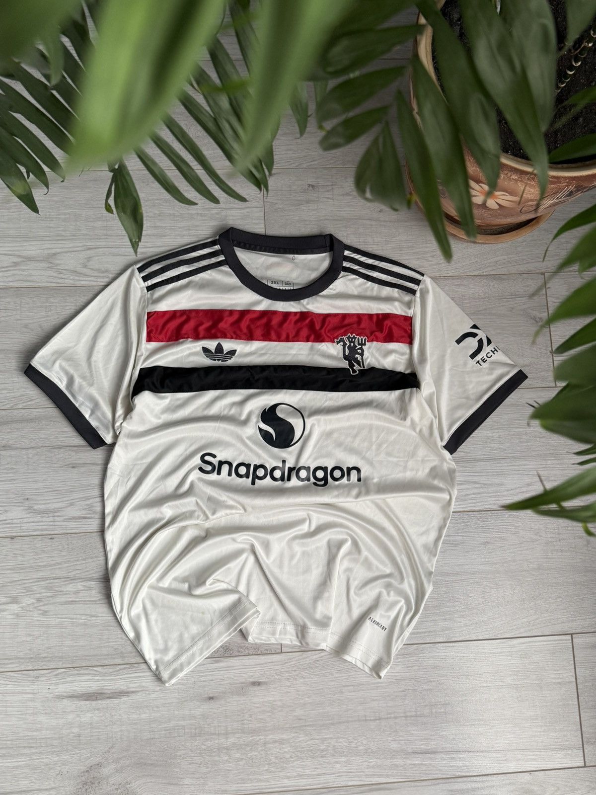 Adidas Manchester United 2024-2025 kit Soccer jersey Adidas shirt Size US XXL / EU 58 / 5 - 1 Thumbnail