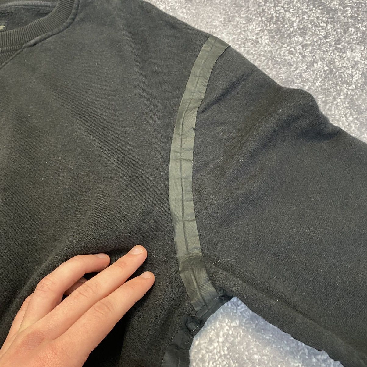 Allsaints Designer All Saints small basic logo faded black sweatshirt Size US M / EU 48-50 / 2 - 8 Thumbnail