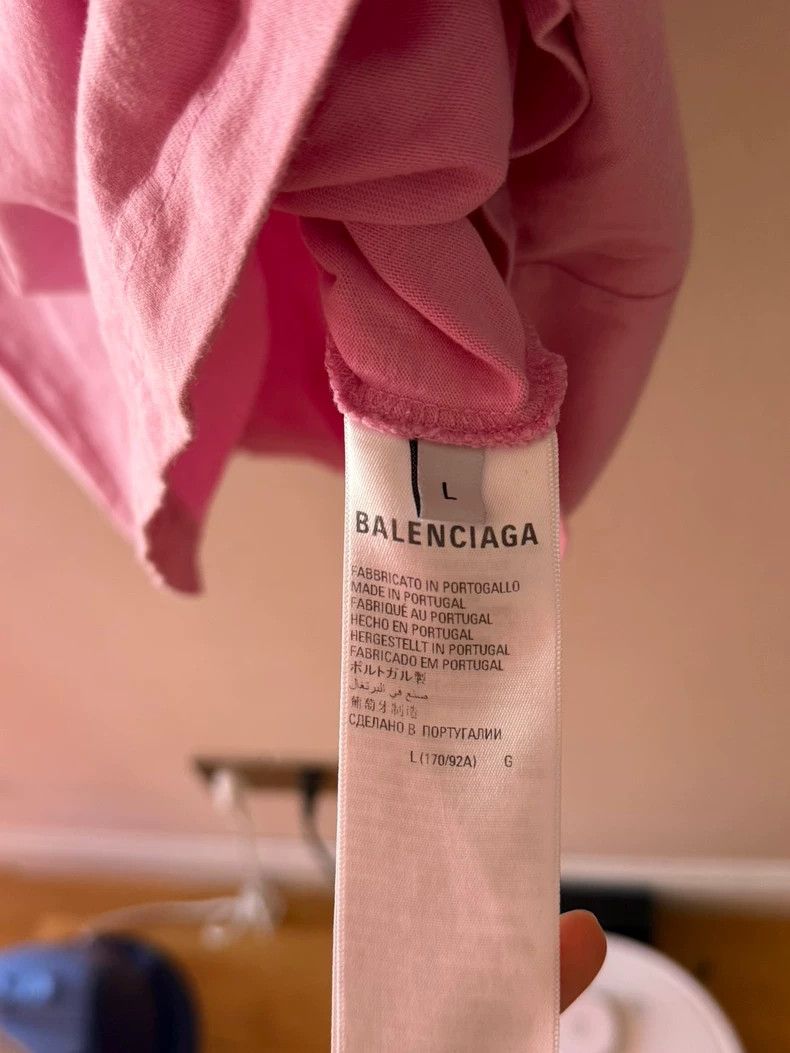 Balenciaga Balenciaga Pink rhinestone short sleeves 80% new Size US L / EU 52-54 / 3 - 3 Thumbnail