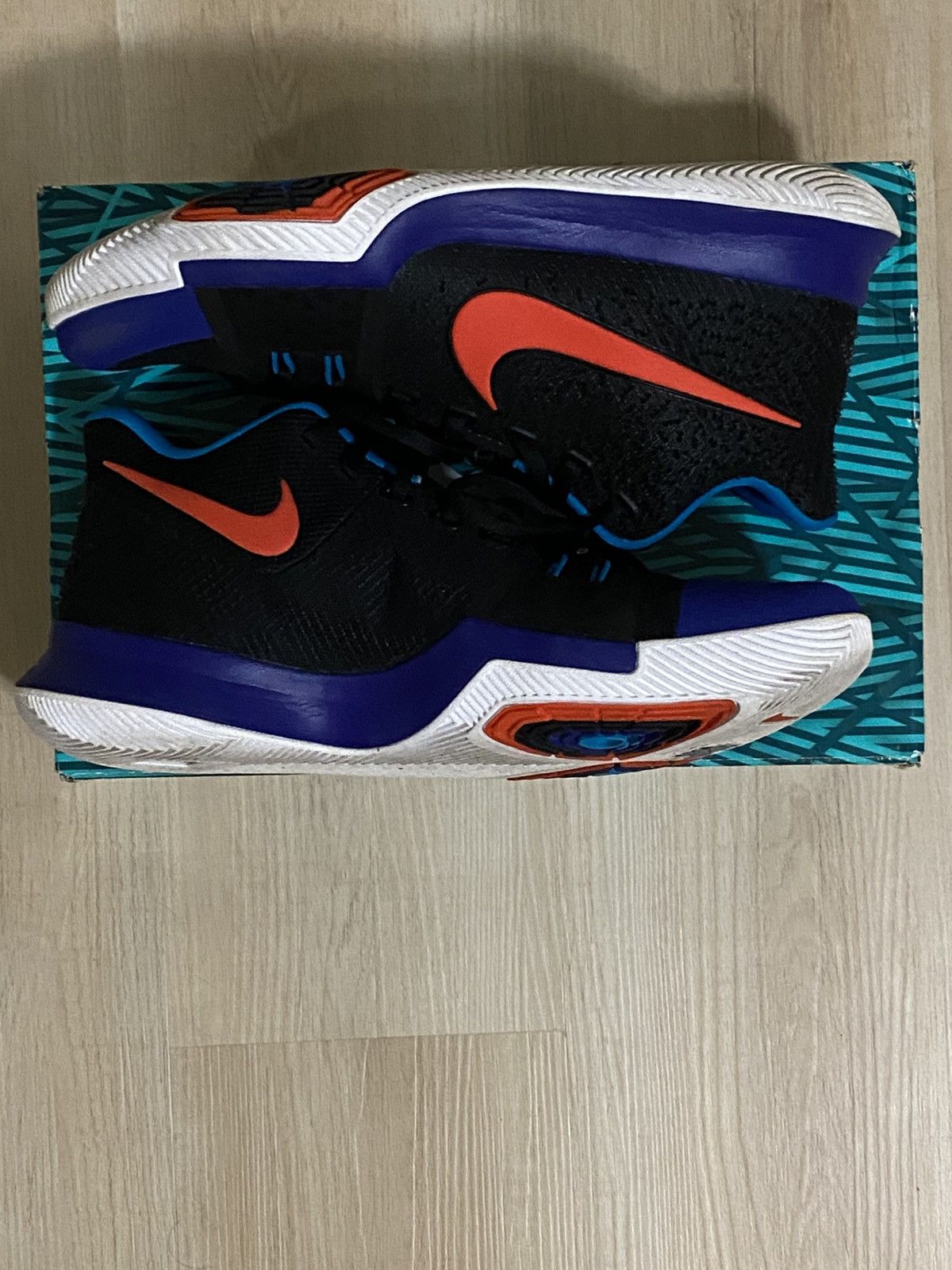 Nike Kyrie 3 Kyrache Light Size US 10.5 / EU 43-44 - 1 Thumbnail