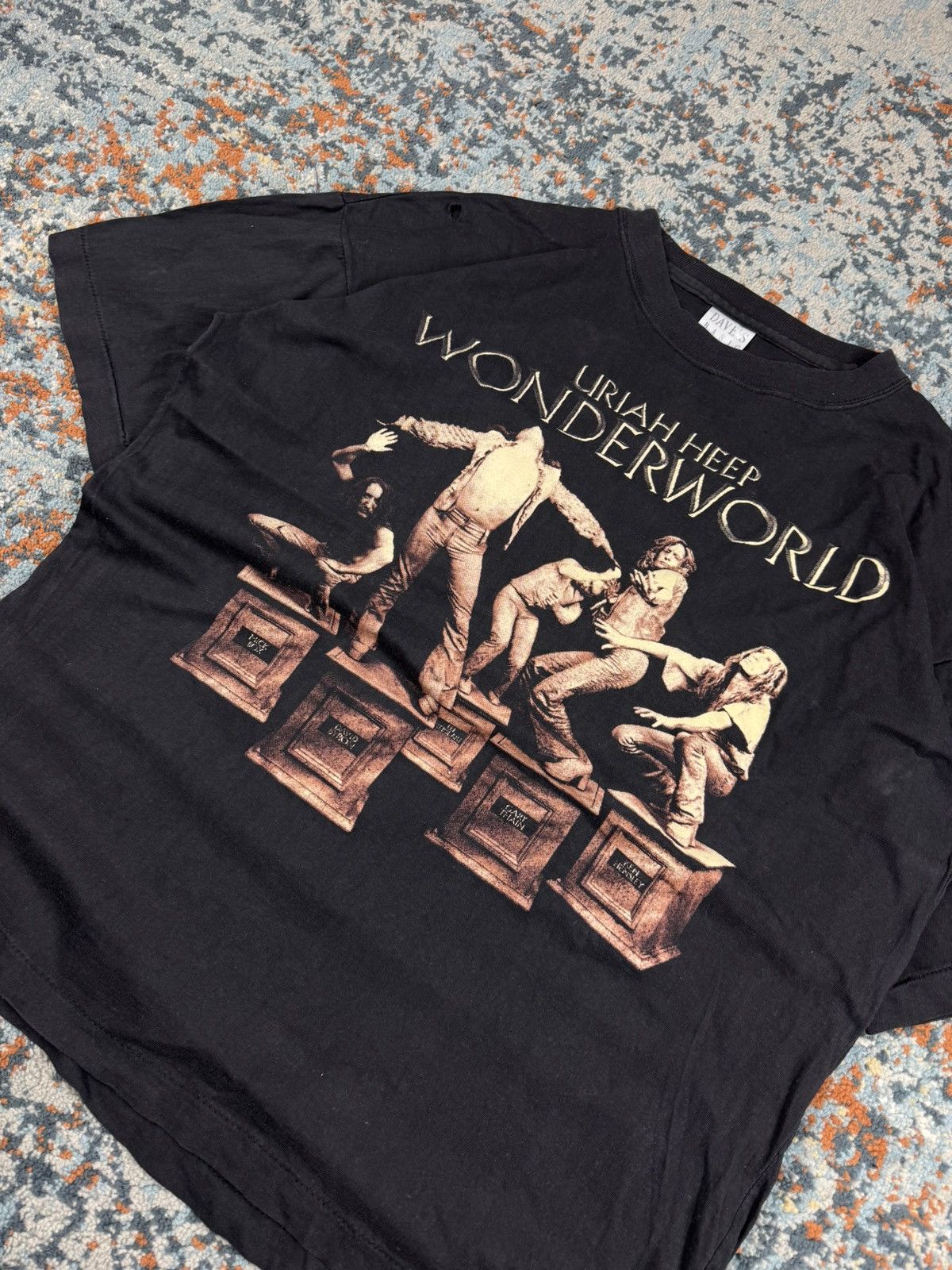 Band Tees Vintage 90s Uriah Heep wonderworld graphic band tee boxy fit Size US L / EU 52-54 / 3 - 4 Thumbnail