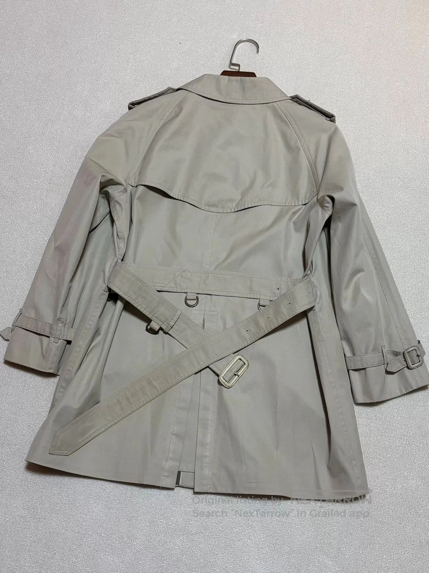 Burberry Burberry Women's Trench Coat. Size M / US 6-8 / IT 42-44 - 7 Thumbnail