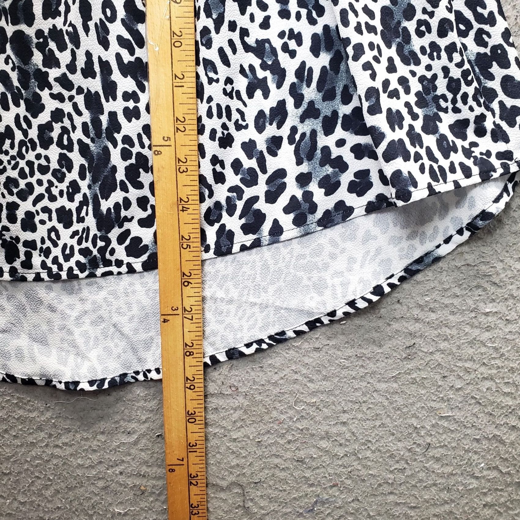 Vintage Better Be Blouse Womens Size S Womens Leopard Print Off the Shoulder High Low Round Hem Blouse Size S / US 4 / IT 40 - 3 Thumbnail