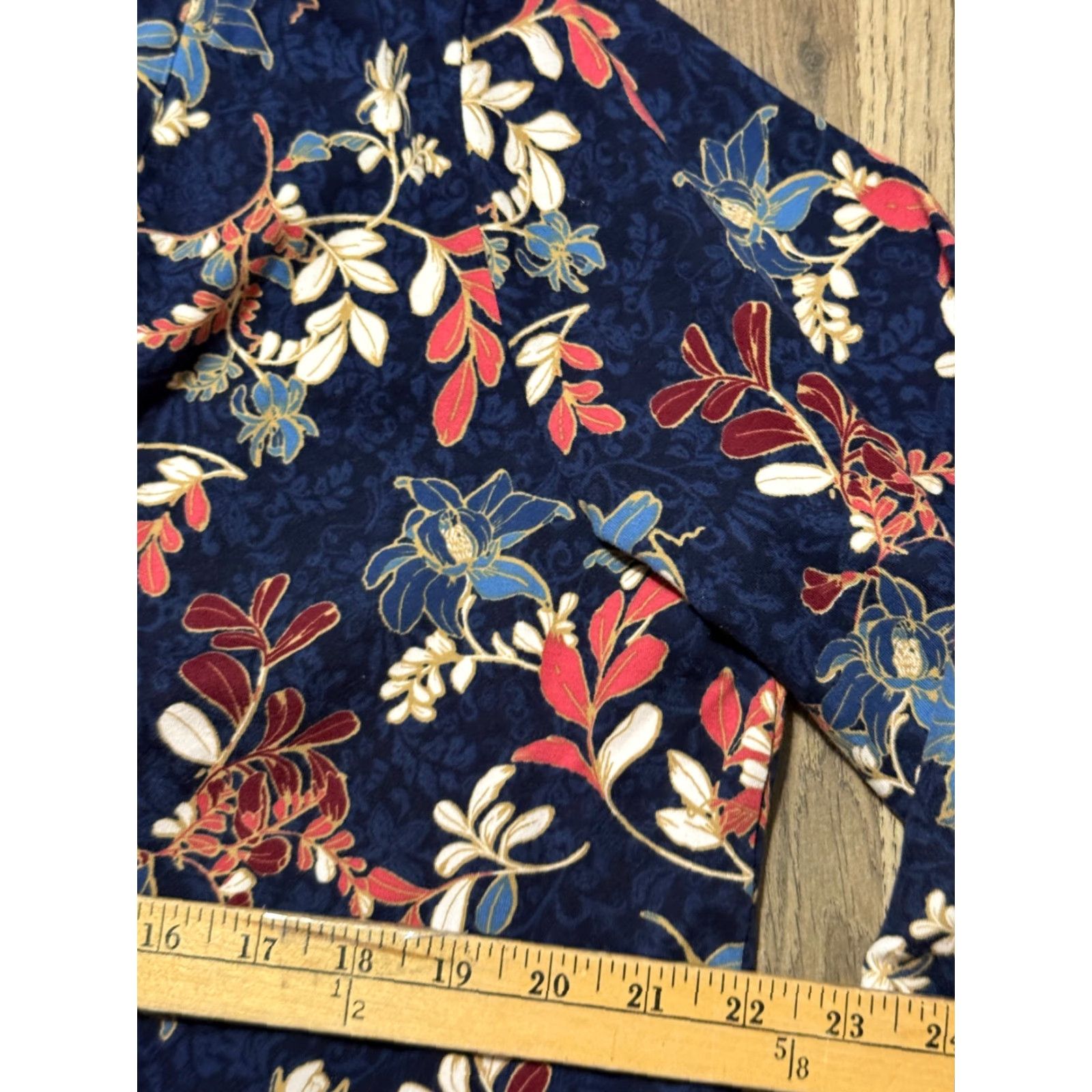Vintage **Women's Gold Appleseeds Blue Red White XL Long Sleeve Button-Up Shirt** User: Women's Gold Appleseeds Blue Red White XL Long Sleeve Button-Up Shirt Size XL / US 12-14 / IT 48-50 - 6 Thumbnail