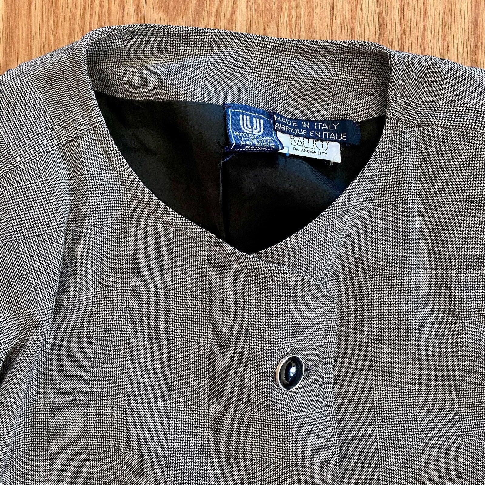 Emanuel Ungaro Emanuel Ungaro Gray Stripe Blazer Skirt Set Womens 6 Size M / US 6-8 / IT 42-44 - 4 Thumbnail