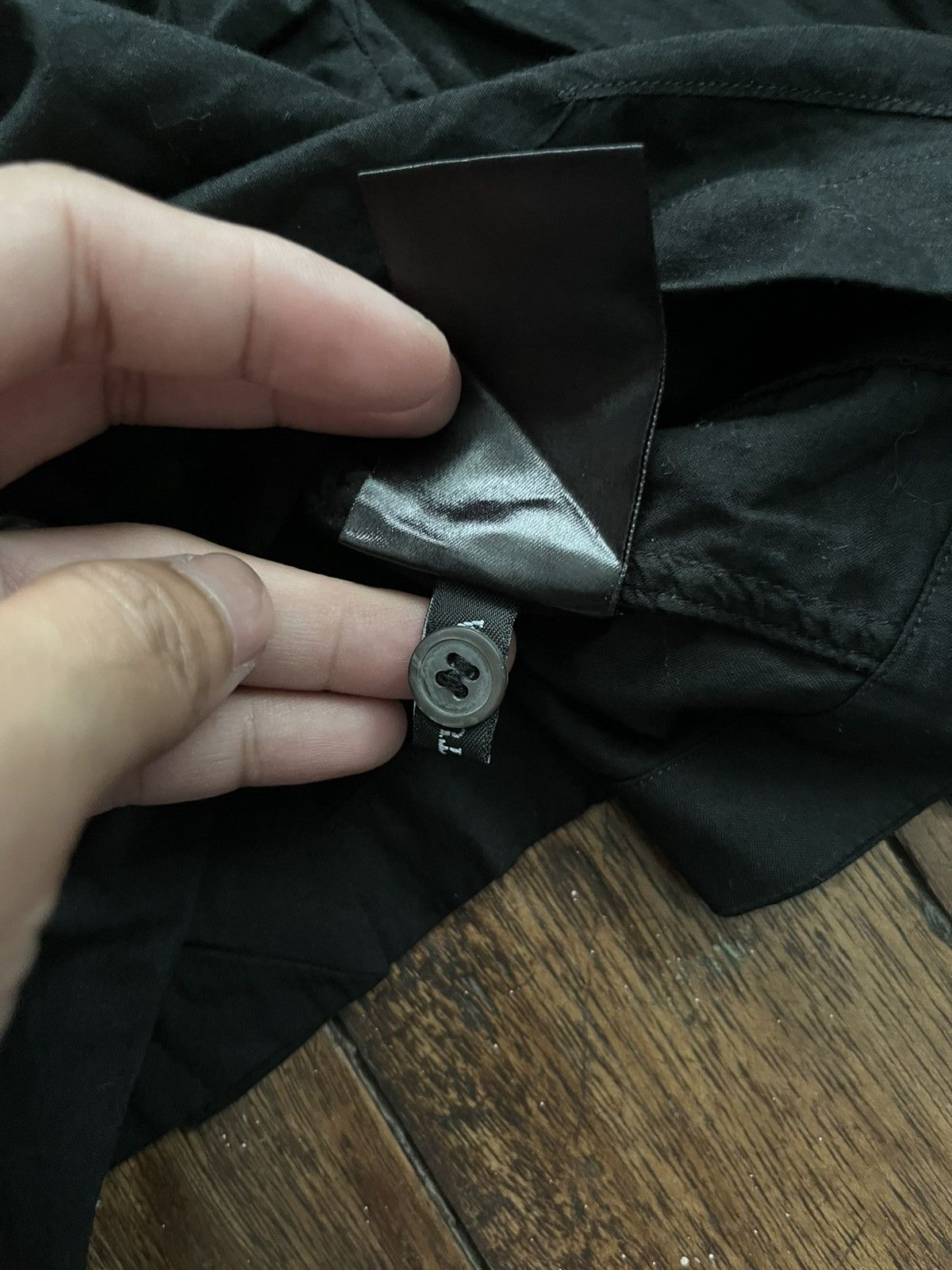 Ann Demeulemeester Ann Demeulemeestes Cropped Button Up Shirt Size XS / US 0-2 / IT 36-38 - 8 Thumbnail