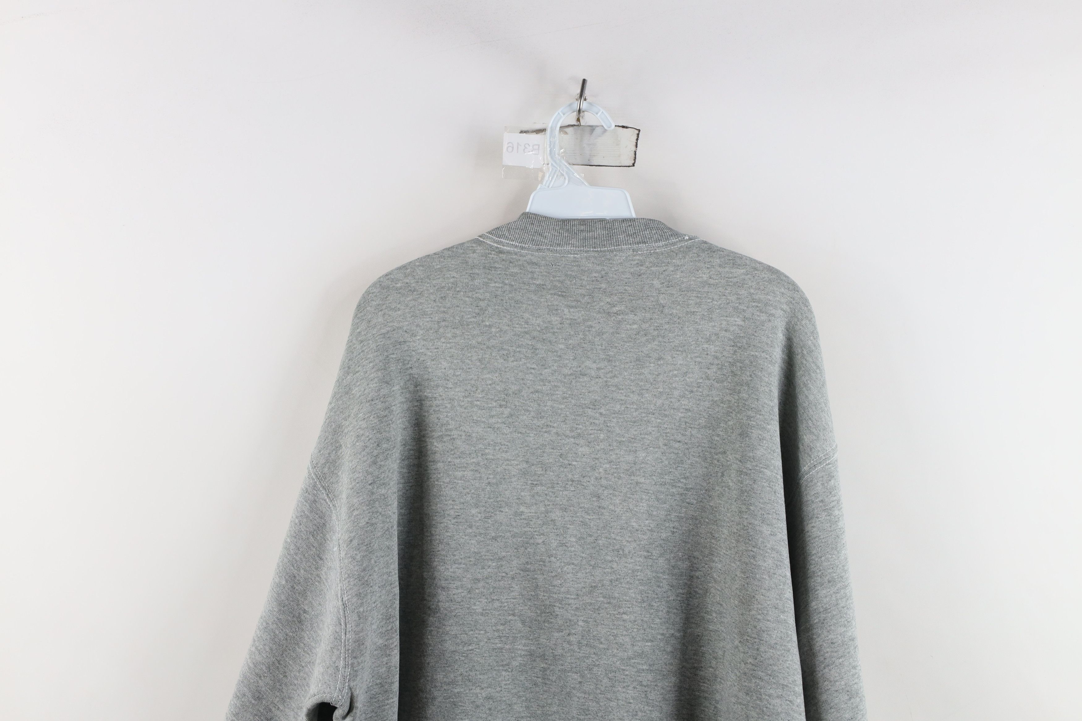 Vintage Vintage 90s Streetwear Heavyweight Crewneck Sweatshirt USA Size US XL / EU 56 / 4 - 11 Thumbnail