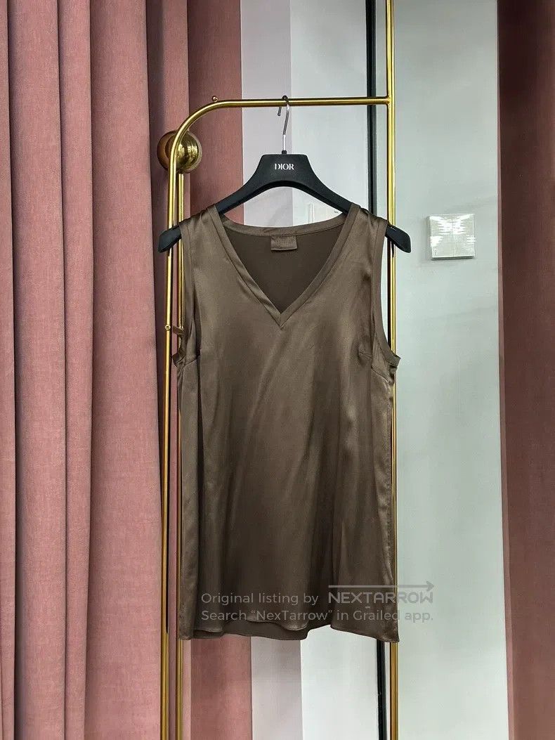 Brunello Cucinelli Brunello Cucinelli Brown Silk Vest Size XS / US 0-2 / IT 36-38 - 1 Thumbnail