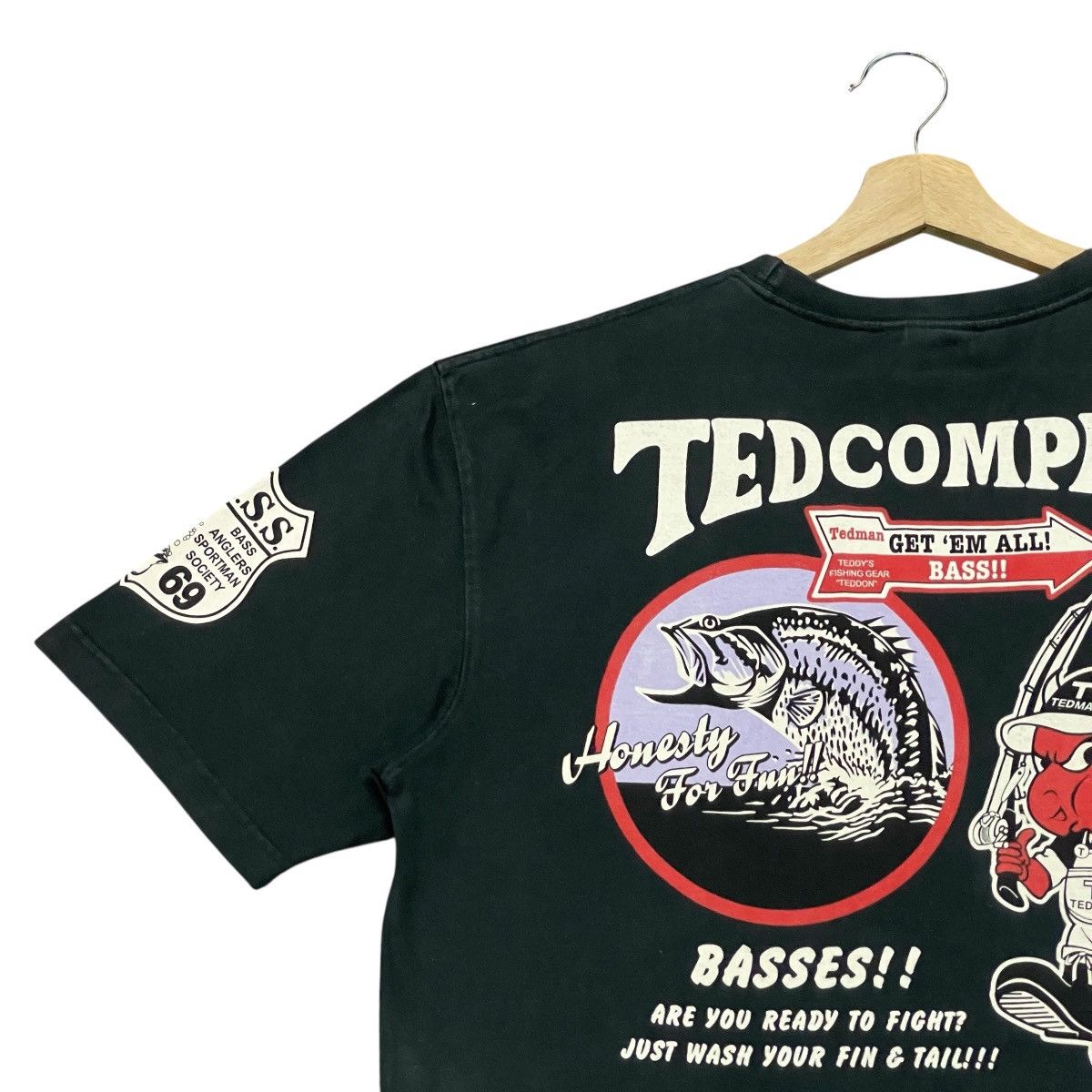 Tedman Vintage Ted Company Red Devil Bass Fishing Graphic T-Shirt Size US S / EU 44-46 / 1 - 6 Thumbnail