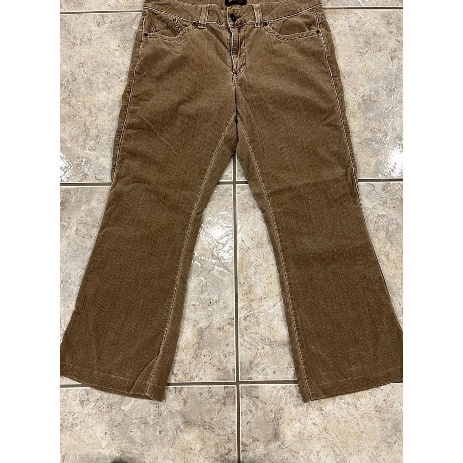 Lee VINTAGE? No. Lee One True Fit Bootcut Pants 14M Regular Waist 36x28 Dark Khaki Brown Corduroy Women’s Size 36" / US 14 / IT 50 - 2 Thumbnail