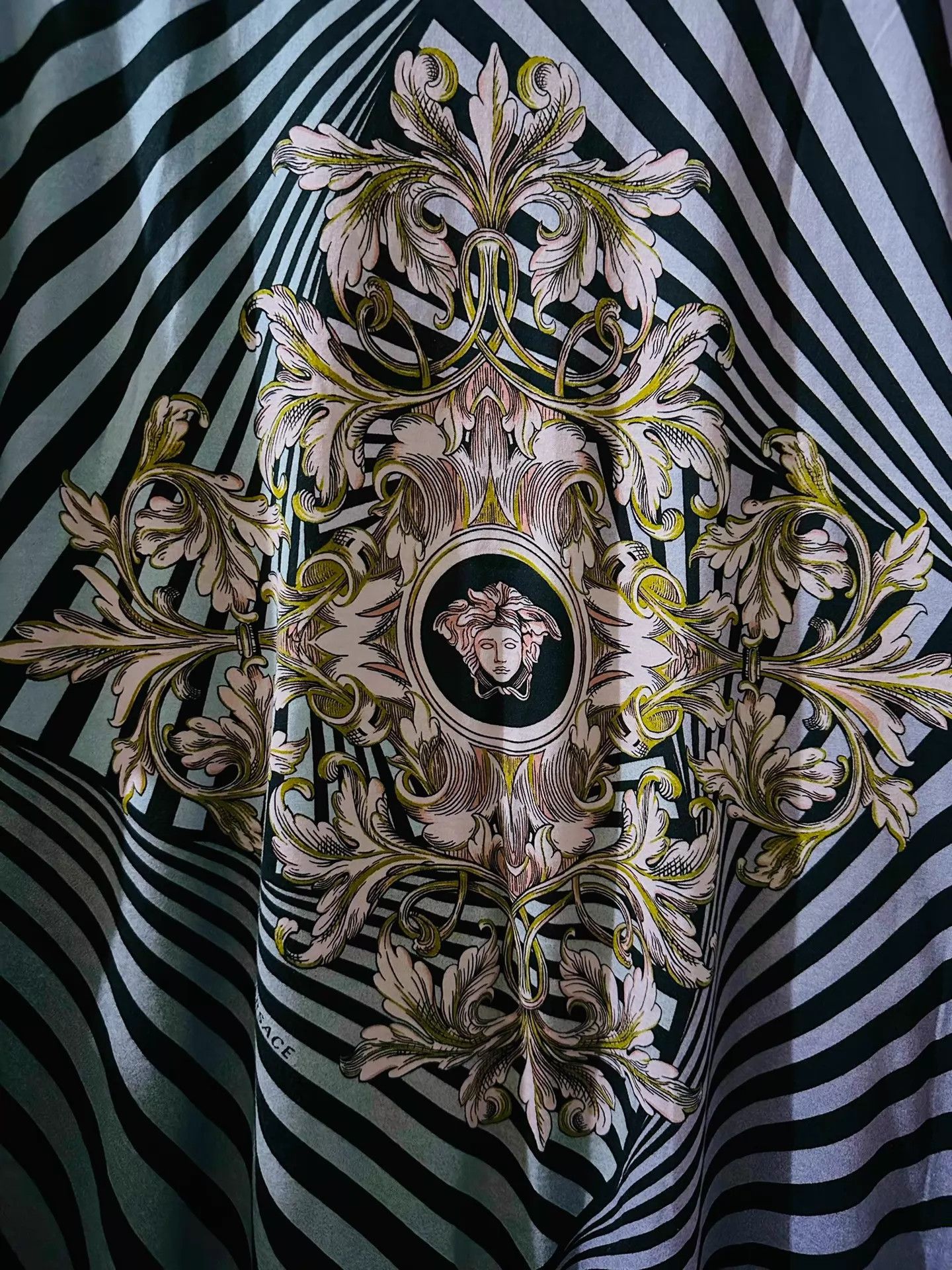 Versace Versace Baroque Medusa Print Short Sleeve T-Shirt Size US XXL / EU 58 / 5 - 6 Thumbnail