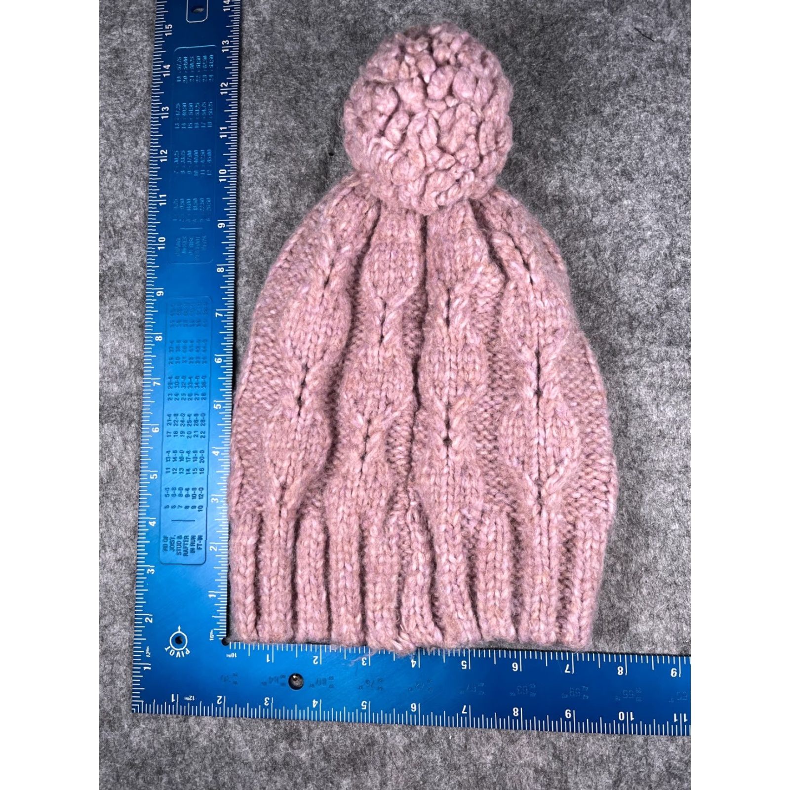 Vintage Universal Thread Beanie Toque Women One Size Pink Polyester Blend Ski Pom Size ONE SIZE - 4 Thumbnail