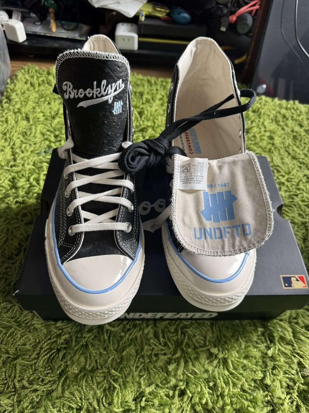 Undefeated Undefeated x Converse MLB Brooklyn Dogers Size US 9.5 / EU 42-43 - 1 Thumbnail