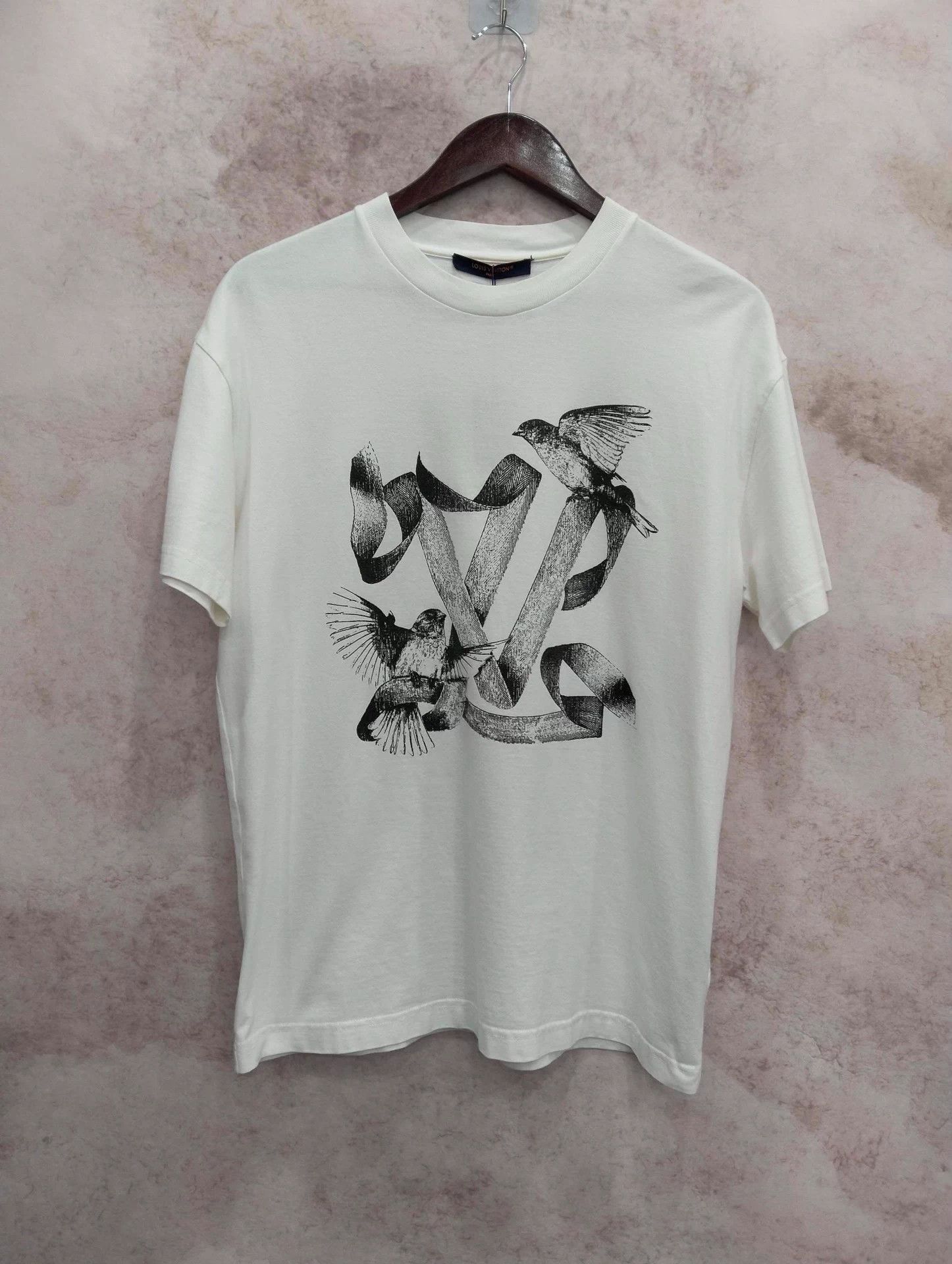 Louis Vuitton LV T-shirt S size Size US S / EU 44-46 / 1 - 1 Thumbnail