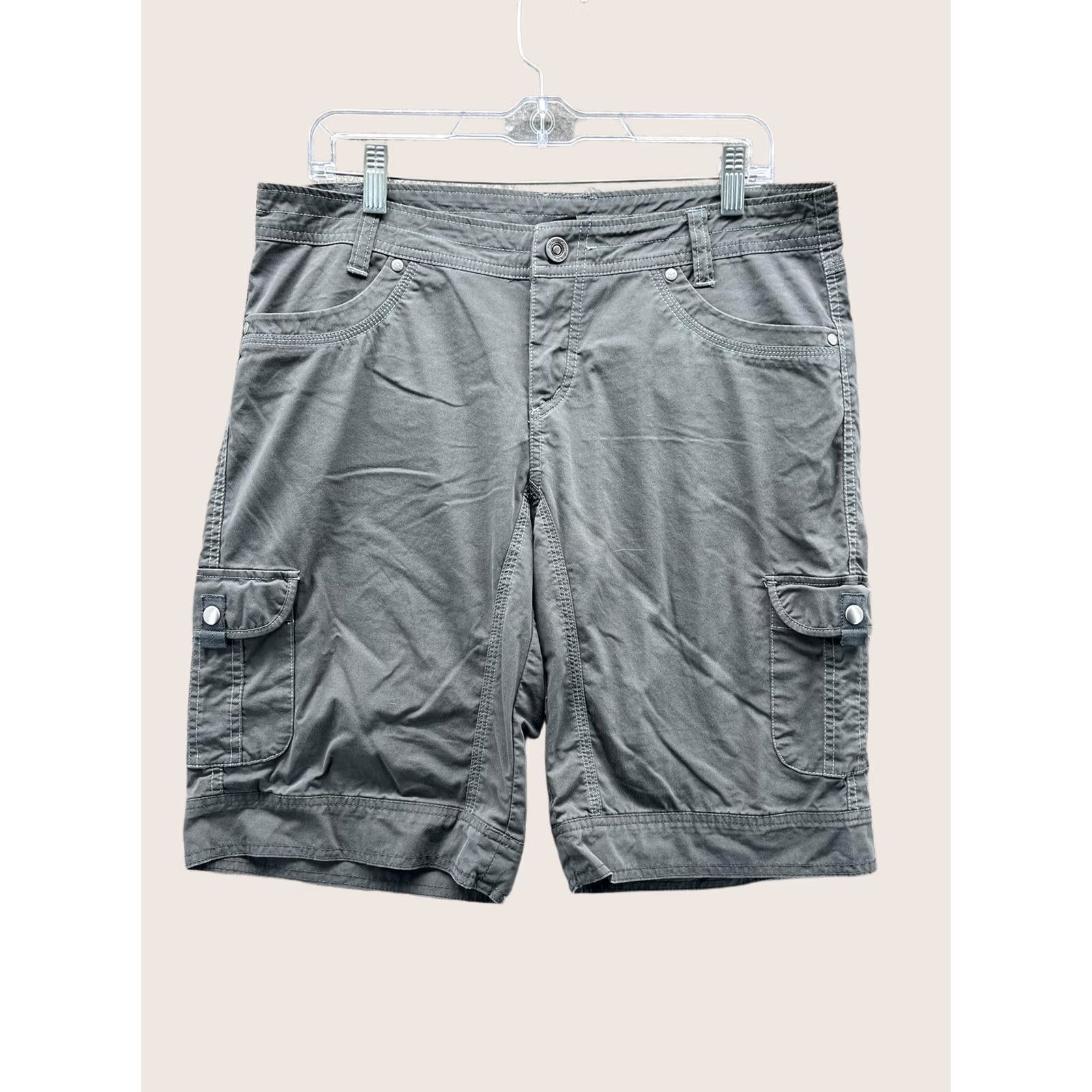 Vintage Kuhl Shorts Womens 12 Gray Cargo Twill Hiking Utility 9 Inseam Casual Summer Size 34" / US 12 / IT 48 - 1 Thumbnail