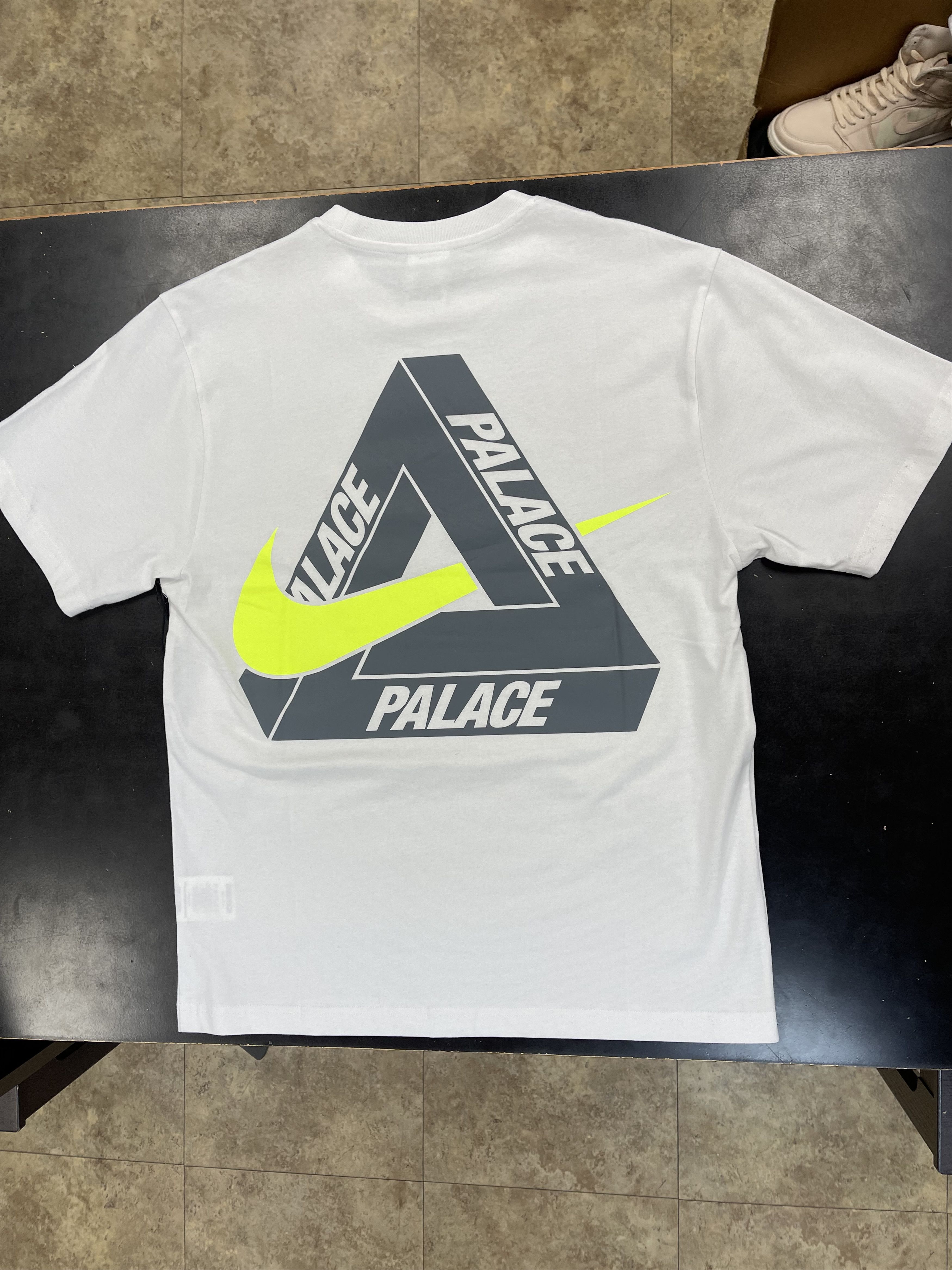 Nike Nike x Palace Tri Swoosh Tee White Size US M / EU 48-50 / 2 - 2 Thumbnail