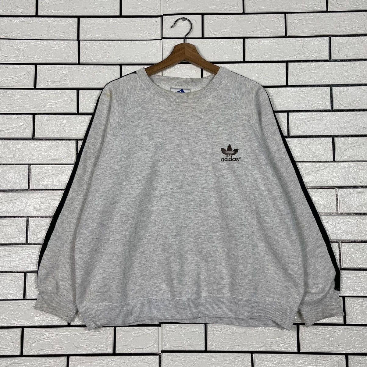 Adidas Vintage Adidas Crewneck Sweatshirt Size US M / EU 48-50 / 2 - 1 Thumbnail