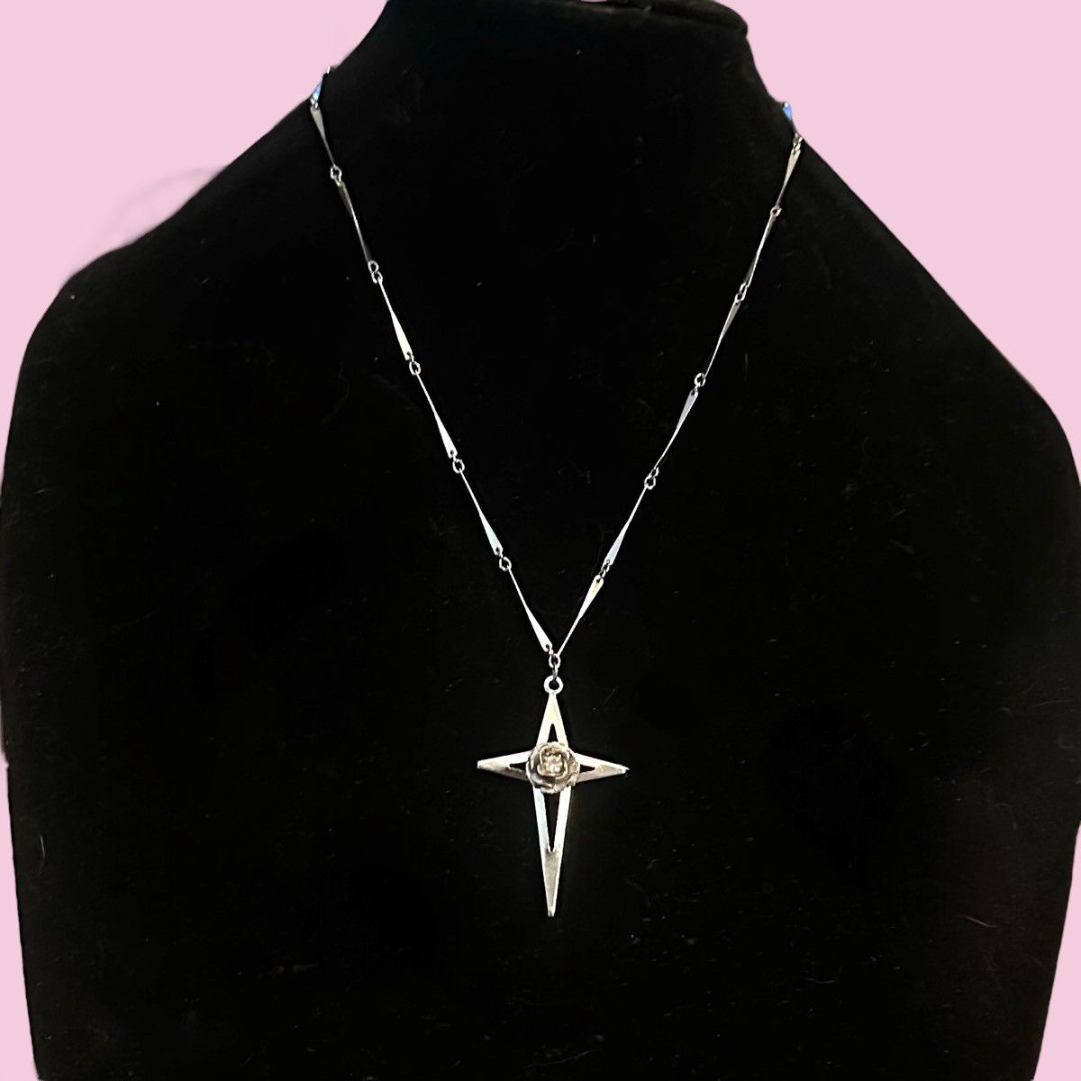 Vintage Vintage Hobé silver tone star cross pendant necklace Size ONE SIZE - 1 Thumbnail