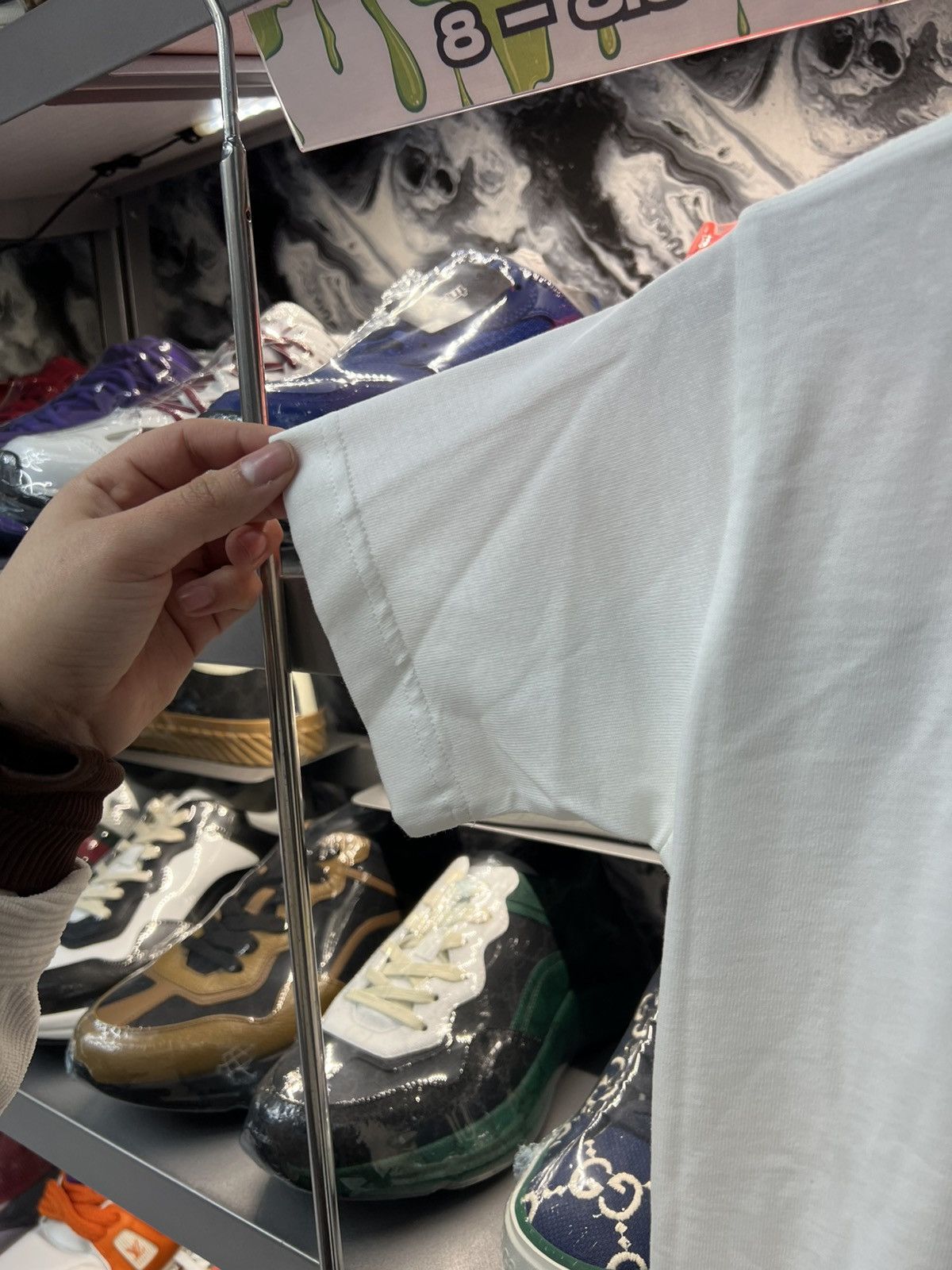Balenciaga Balenciaga white mastercard white tee Size US S / EU 44-46 / 1 - 5 Thumbnail
