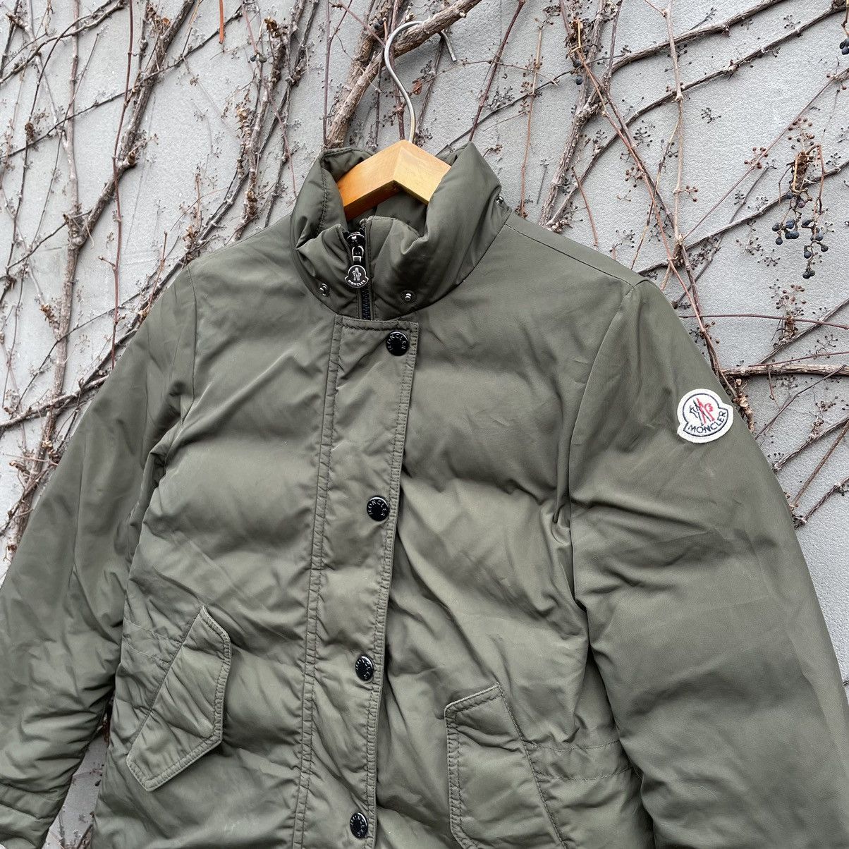 Moncler Moncler Yolande Giubbotto Goose Down Kids Puffer Jacket 12Y |  Grailed