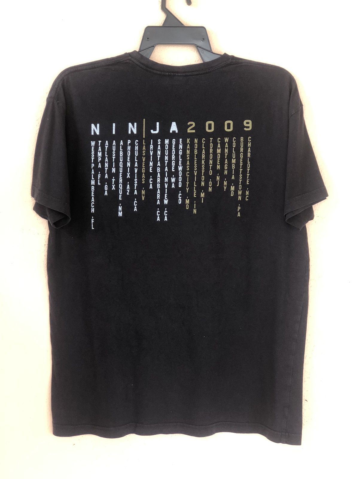 Band Tees Vintage Jane’s Addition & Nine Inch Nails Tour Tee Size US L / EU 52-54 / 3 - 10 Thumbnail