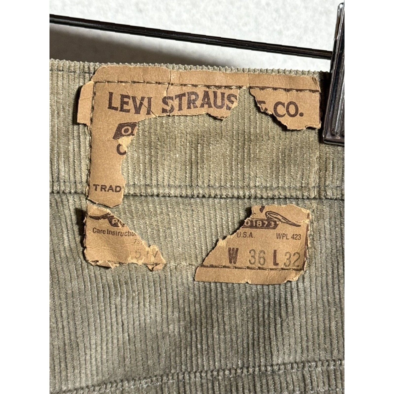 Levi's VINTAGE Levi’s 517 Gray Corduroy Bootcut Pants Regular 34W 31.75L Mens Jeans Size US 34 / EU 50 - 4 Thumbnail