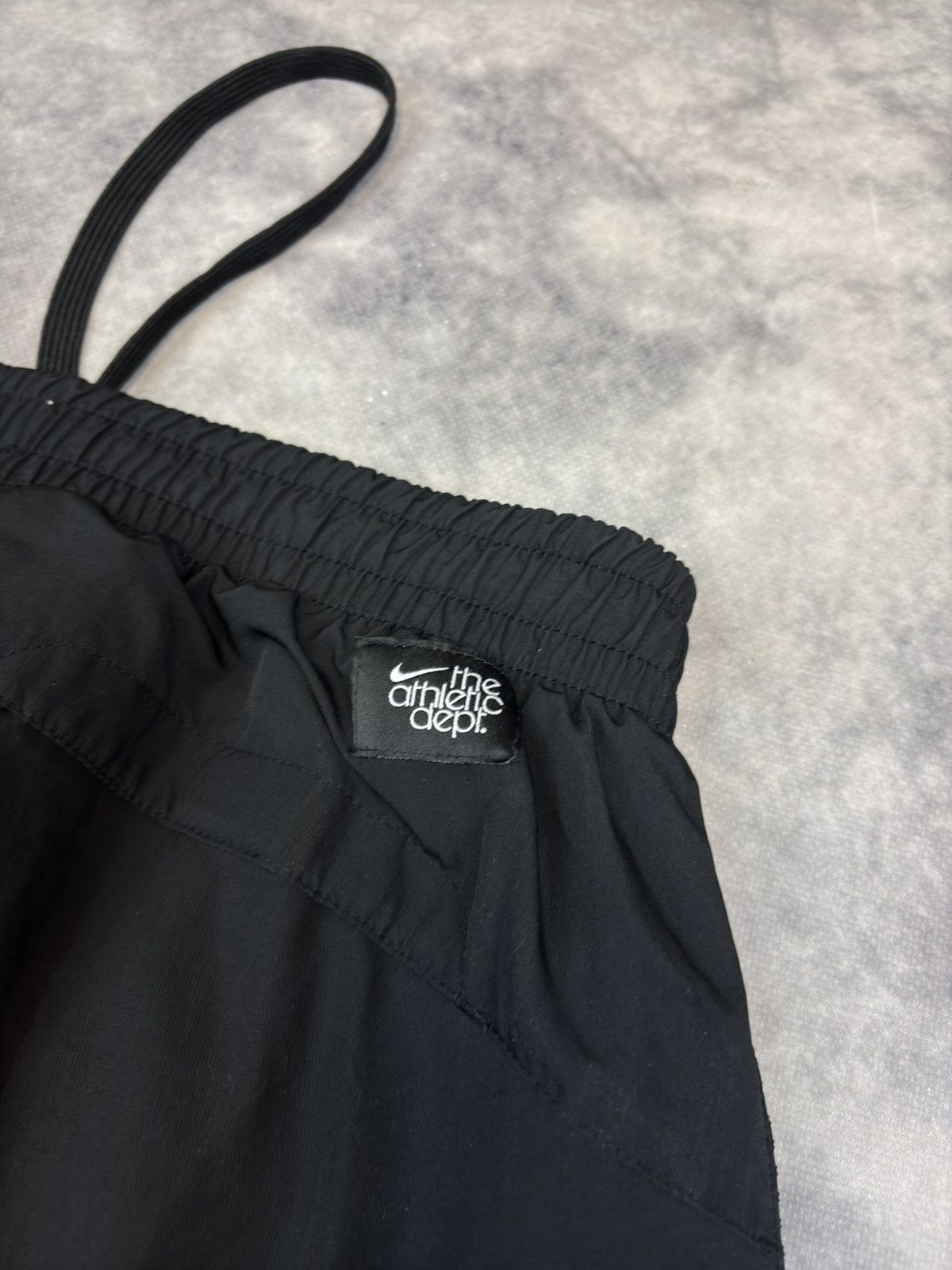 Nike × Vintage Nike Baggy Vintage Y2K Nylon Track Pants Joggers Hype USA Size US 34 / EU 50 - 7 Thumbnail