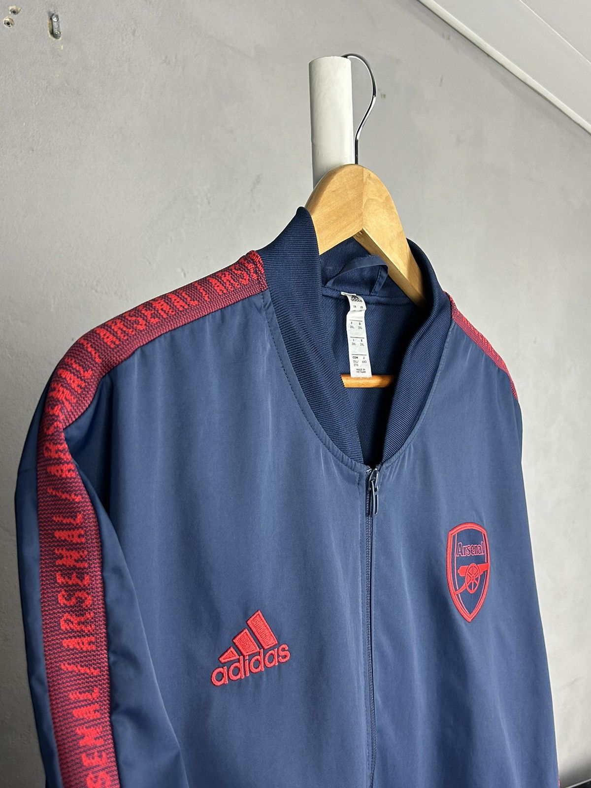 Adidas ARSENAL LONDON ADIDAS 2019/20 FOOTBALL SOCCER TRACK JACKET Size US XXL / EU 58 / 5 - 5 Thumbnail