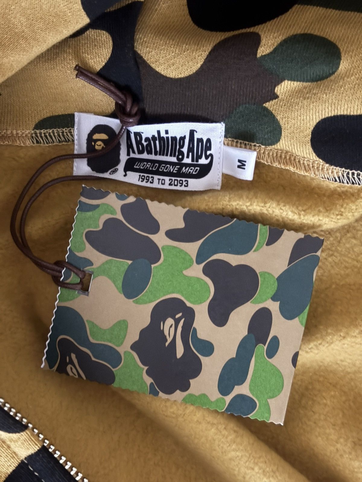 Bape Authentic ape bape 1st camo shark full zip hoodie M new Size US M / EU 48-50 / 2 - 5 Thumbnail