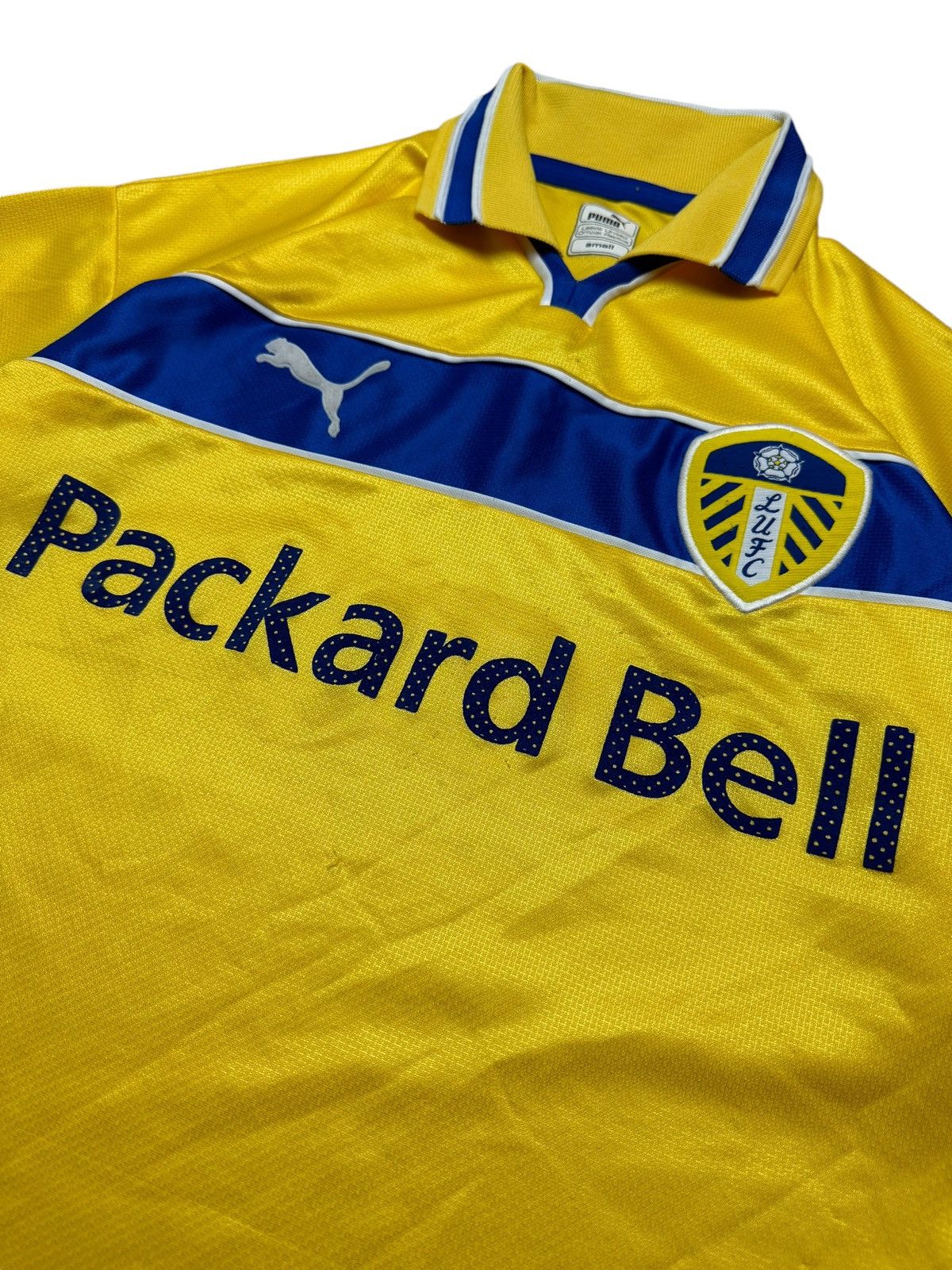 Puma Leeds United 1999-2000 Puma football Jersey Size US S / EU 44-46 / 1 - 10 Thumbnail