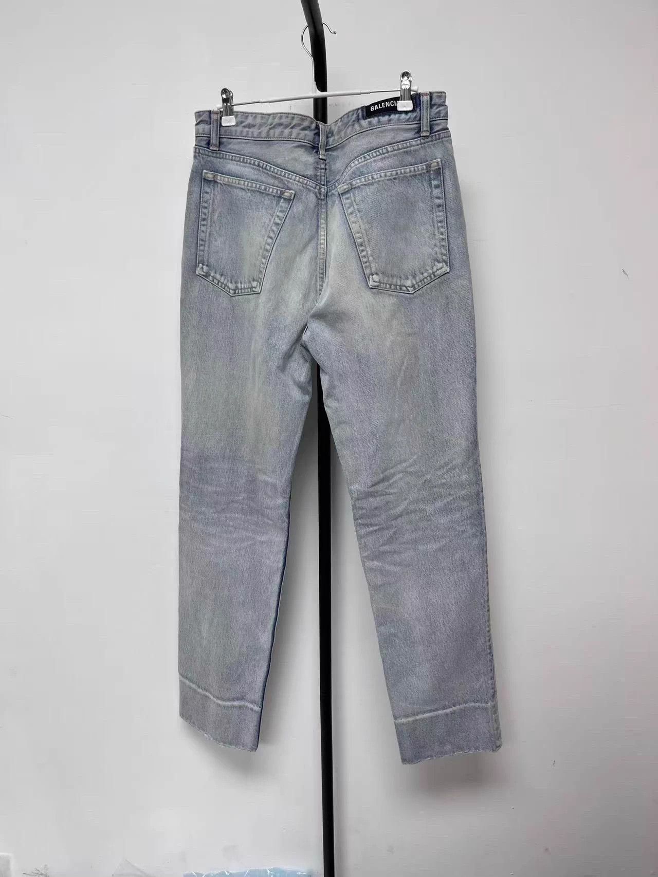Balenciaga Balenciaga Straight Relaxed Light Blue Men's 34 Jeans Size US 34 / EU 50 - 2 Thumbnail