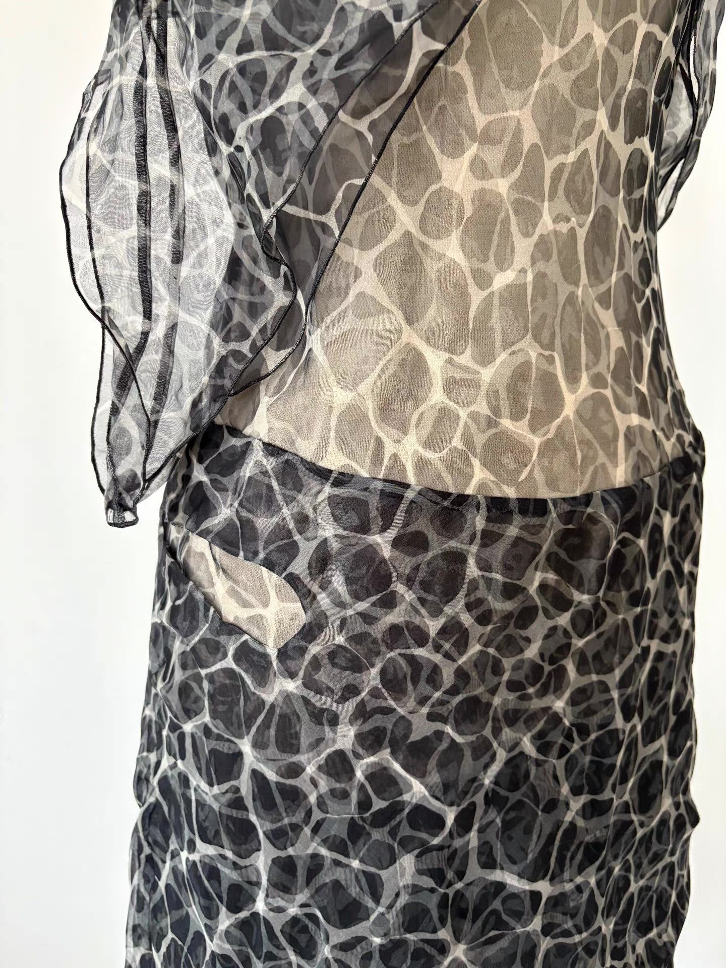 Helmut Lang Helmut Lang 2002SS Silk Multi-Layer Dress Ｑ21 Size M / US 6-8 / IT 42-44 - 4 Thumbnail
