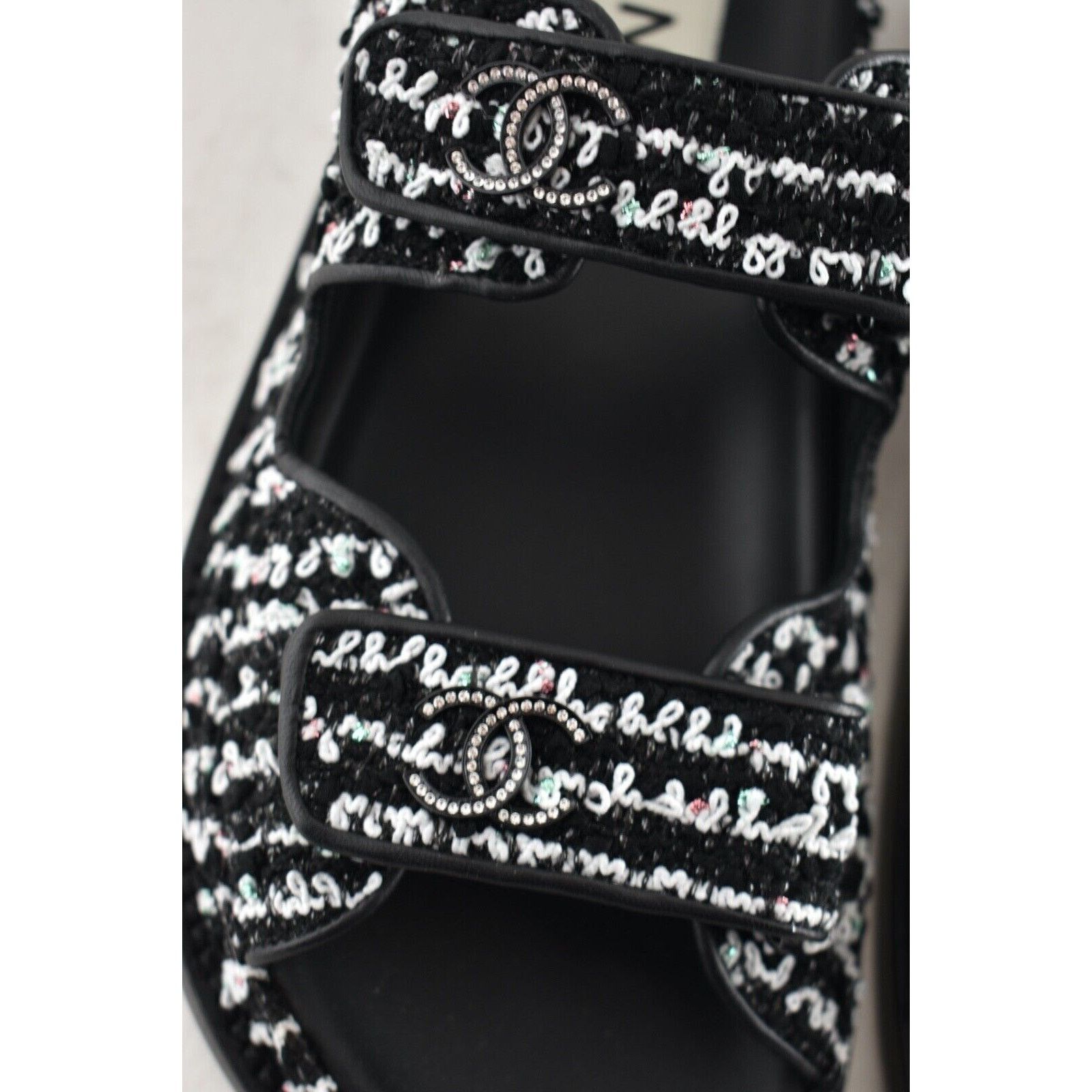Chanel Chanel 22C Black White Tweed CC Logo Mule Slide Strap Size US 8.5 / IT 38.5 - 7 Thumbnail
