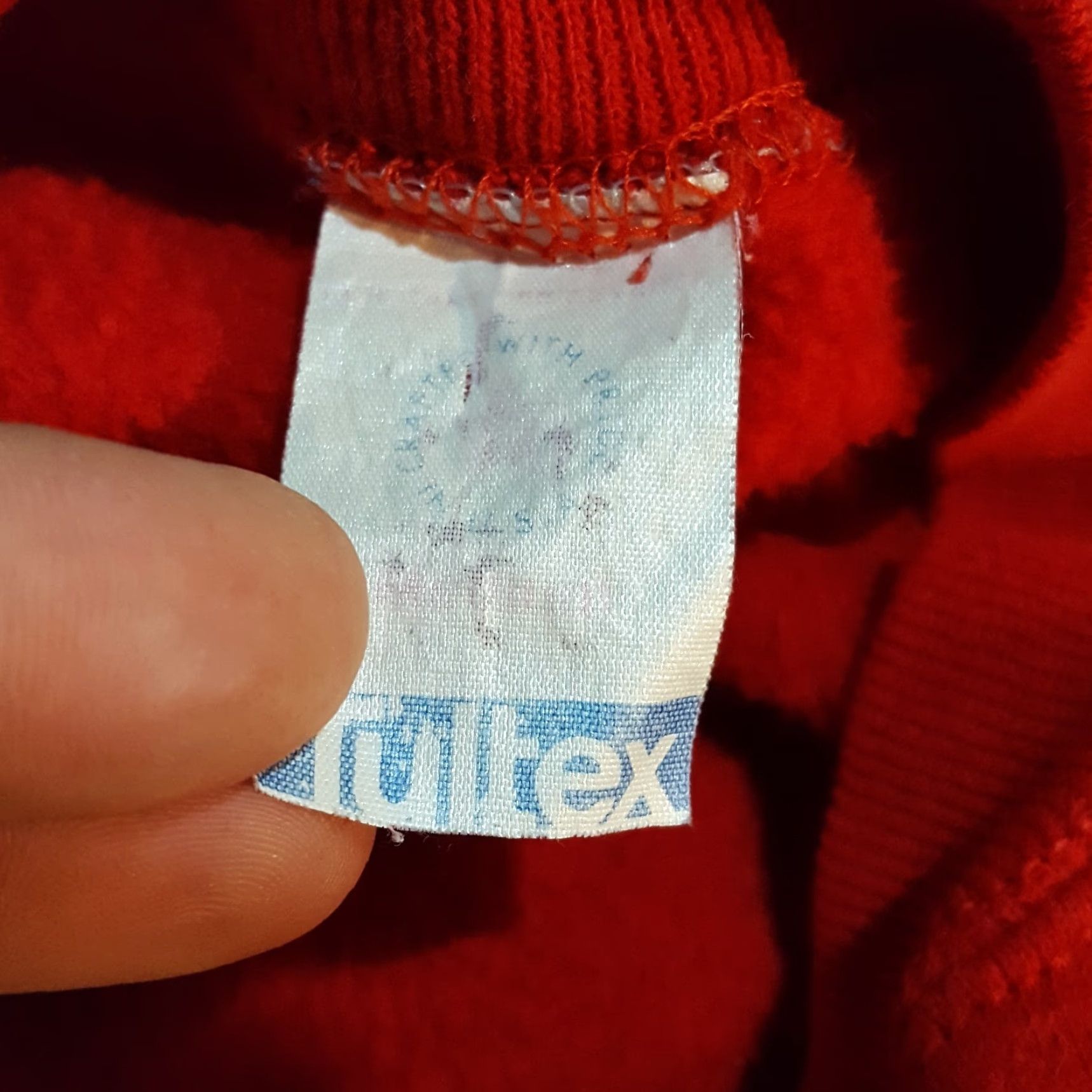 Tultex VINTAGE 80s Let It Snow Teddy Bear Women's M Red Tultex Sweatshirt Crewneck Pullover Size M / US 6-8 / IT 42-44 - 6 Thumbnail