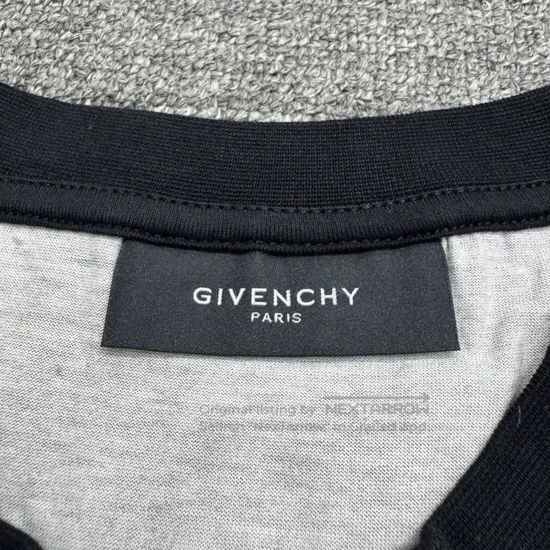 Givenchy Givenchy Aureole Madonna Short Sleeve Size US M / EU 48-50 / 2 - 2 Thumbnail